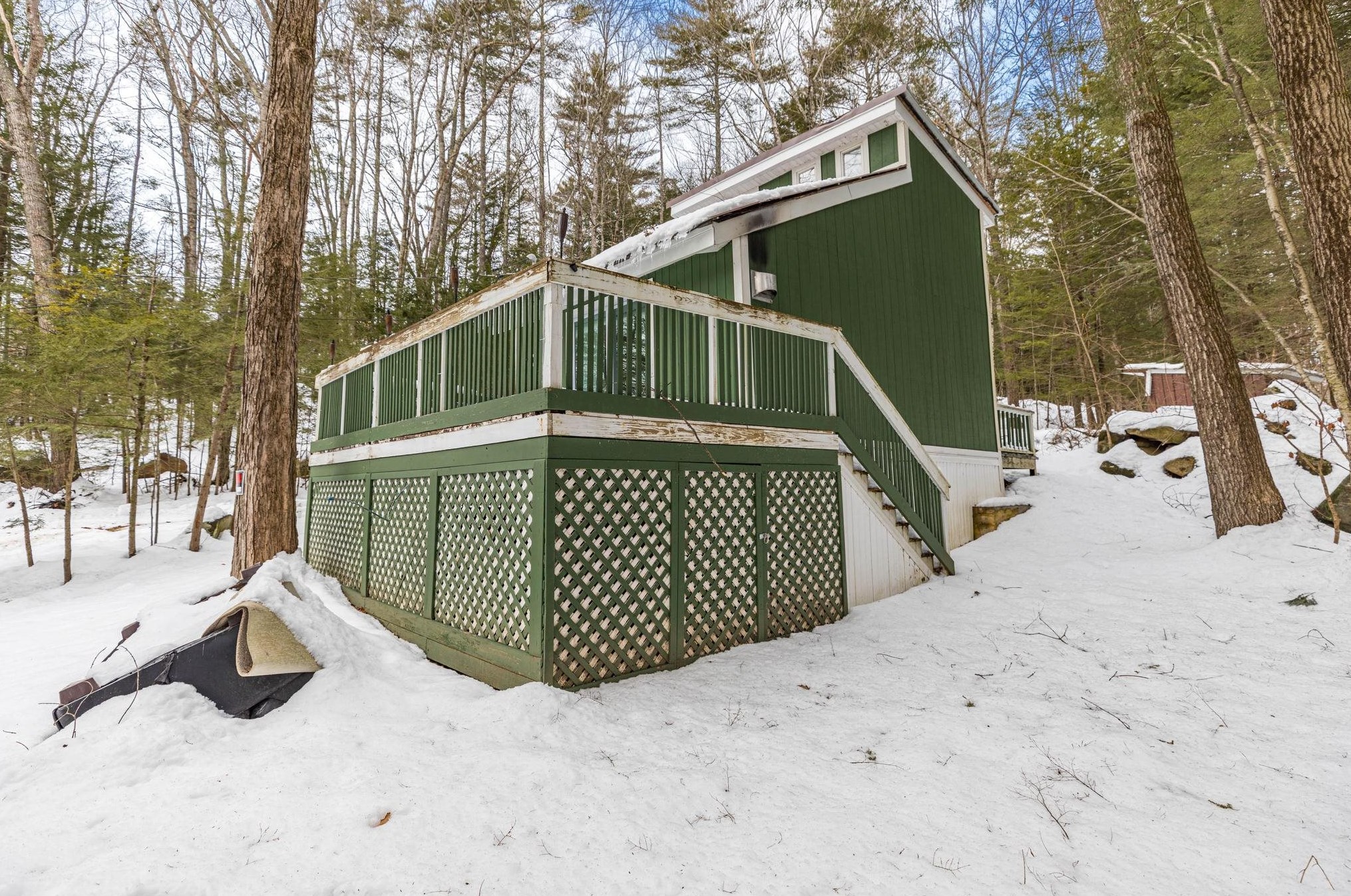 322 Long Shores Dr, Barrington, NH 03825