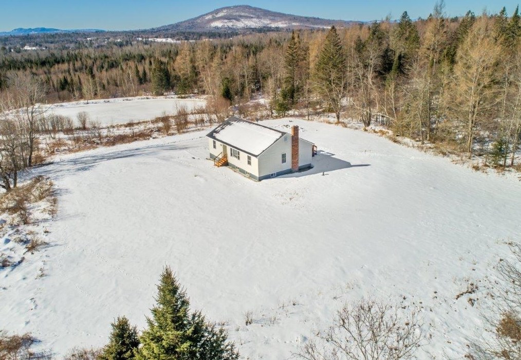 53 Flaherty Rd, Lancaster, NH 03584