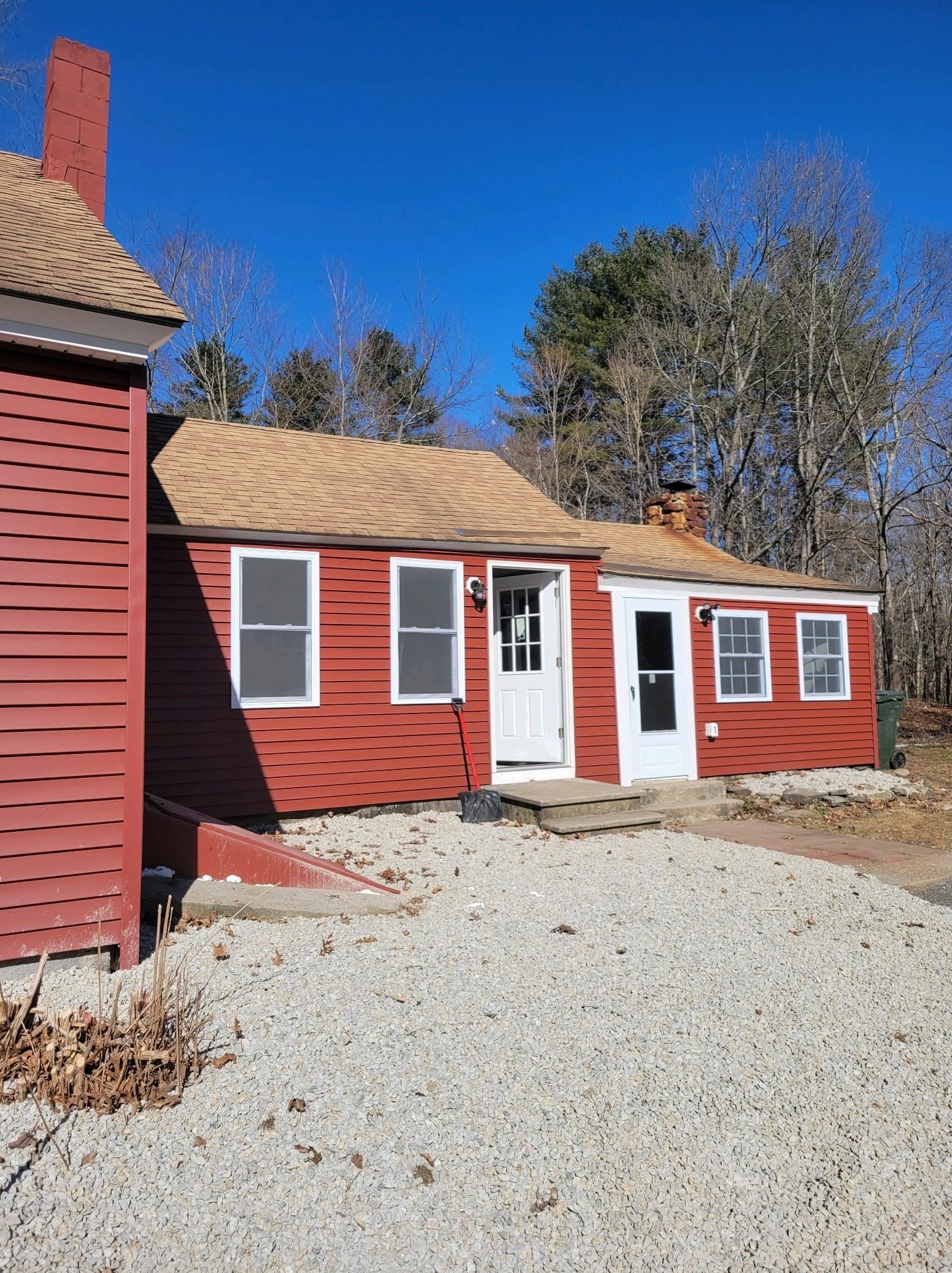 242 High Range Rd, Londonderry, NH 03053