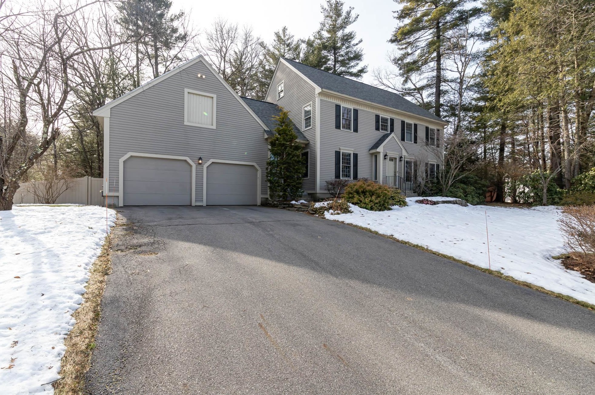 37 Scott Ave, Nashua, NH 03062