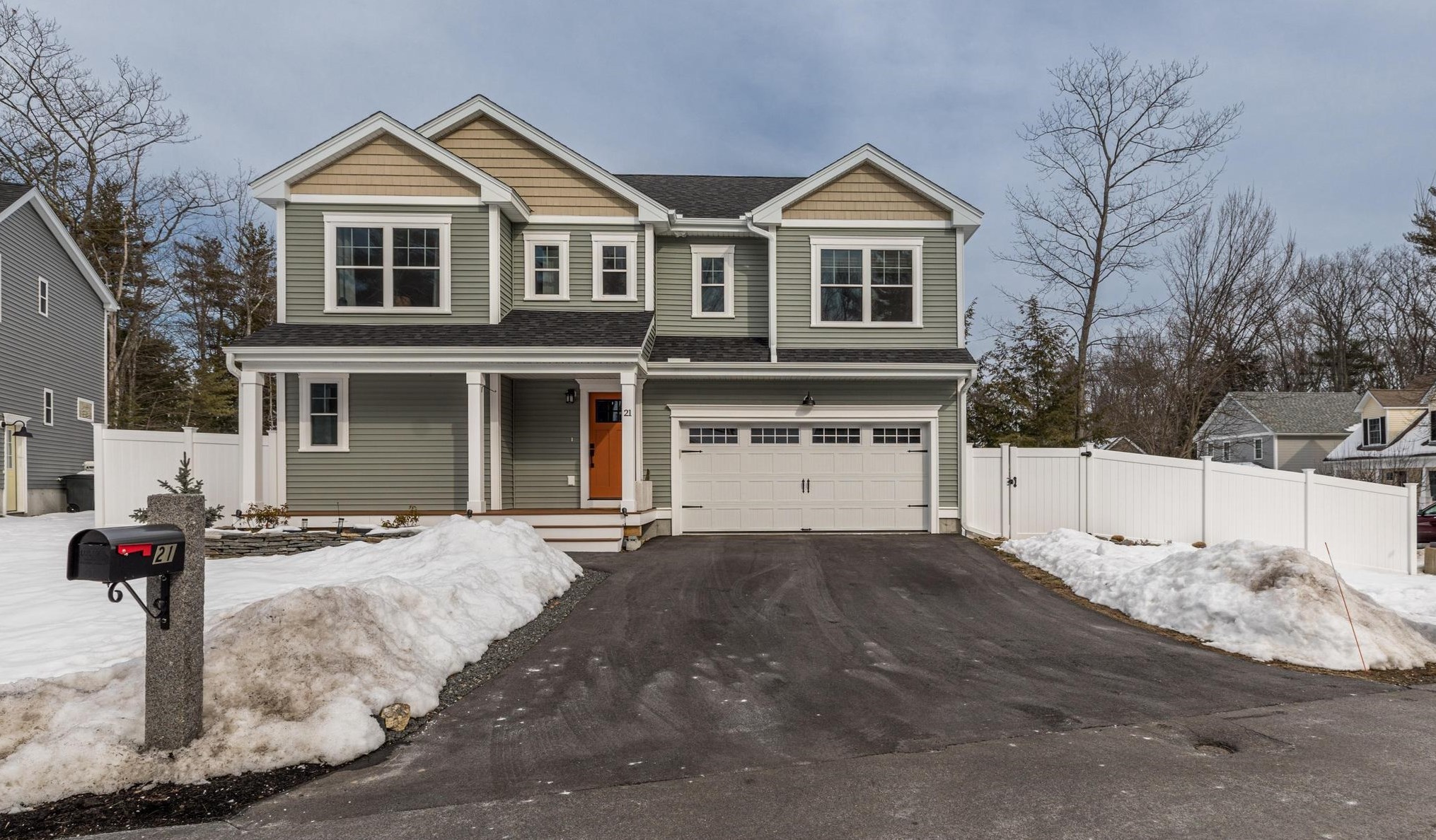 21 Constitution Way, Rochester, NH 03867-5261
