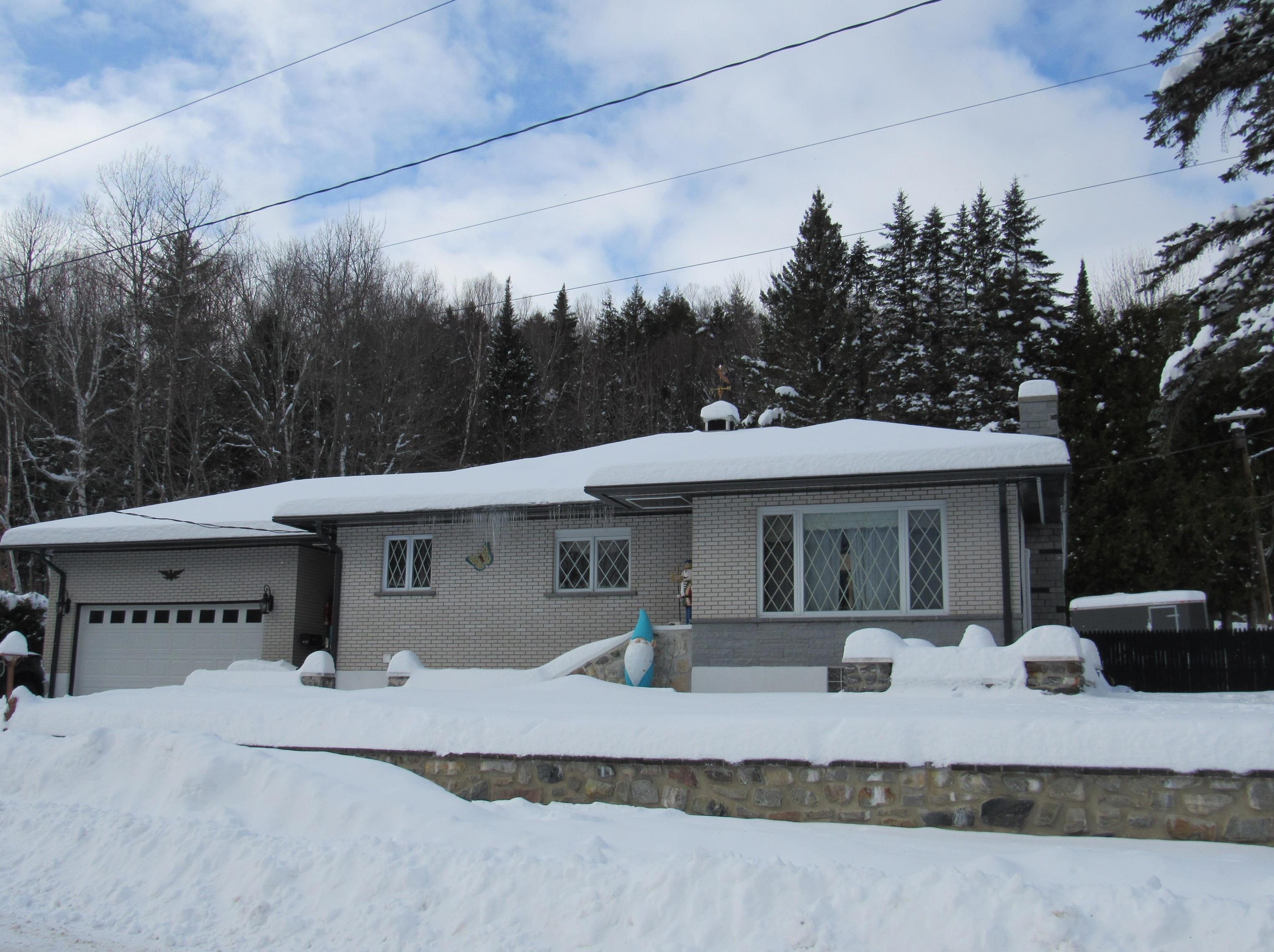 439 Alpine St, Berlin, NH 03570-3861