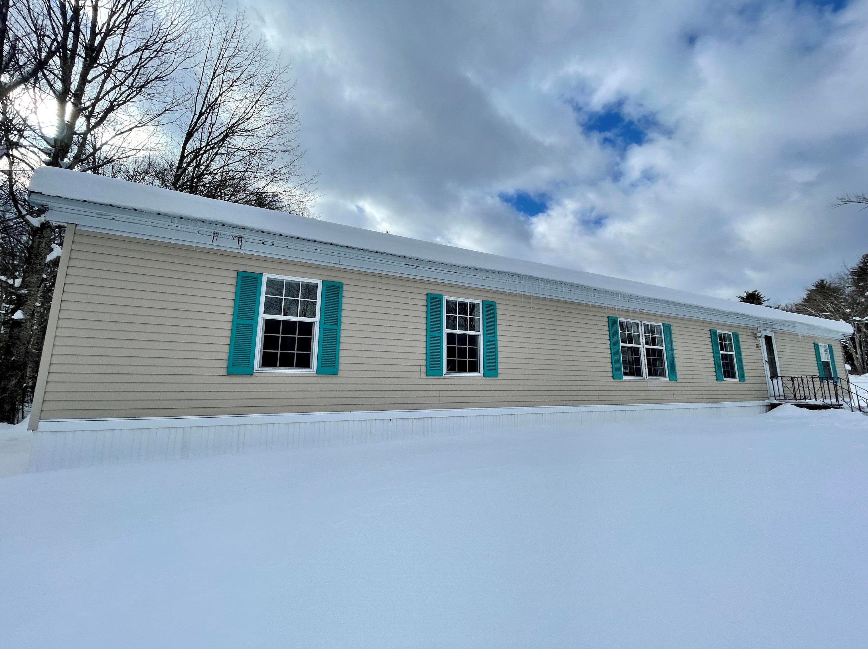 207 Teneriffe Rd, Milton, NH 03851
