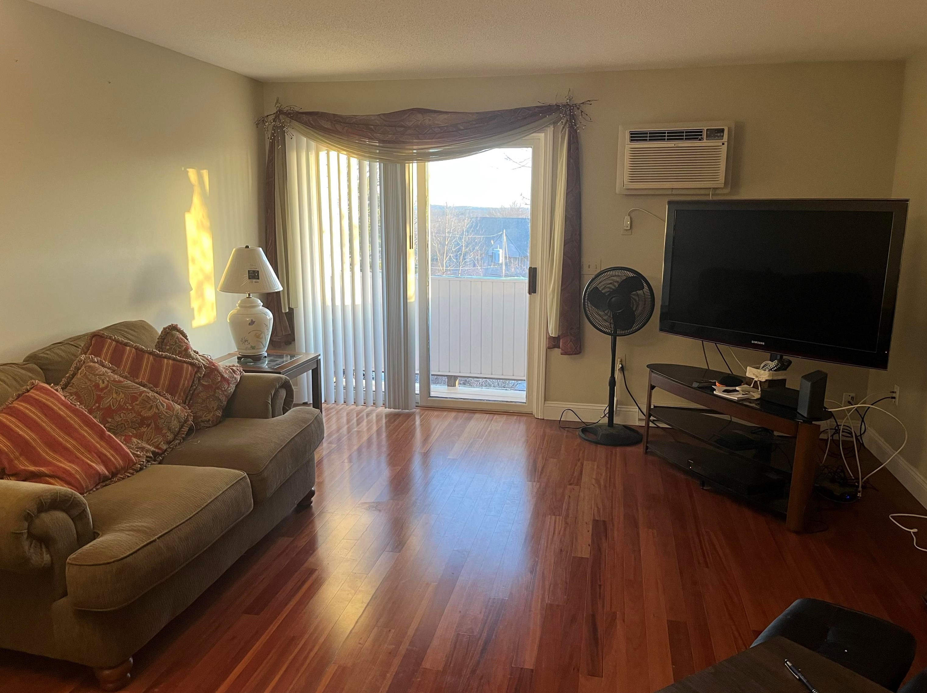 230 Eastern Ave #303, Manchester, NH 03104