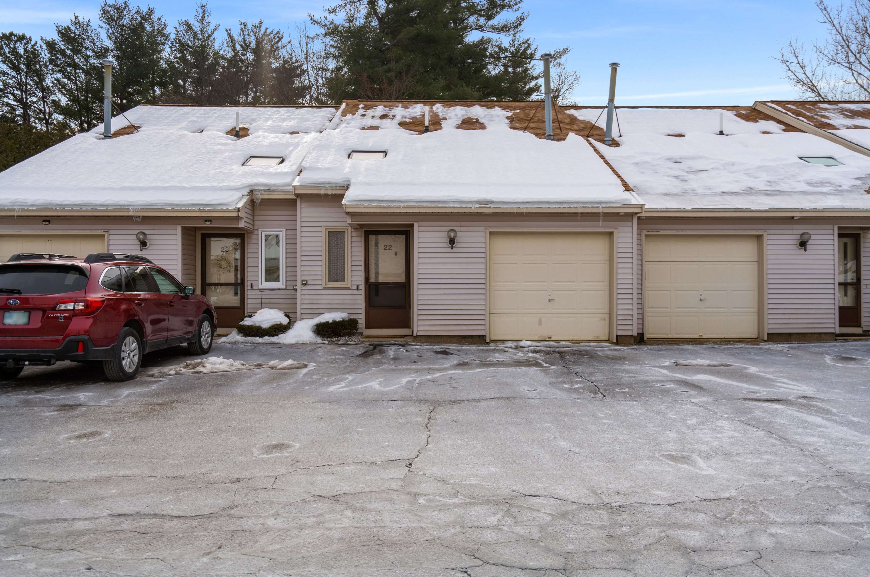 22 Bramber Ii, Rochester, NH 03867-4567