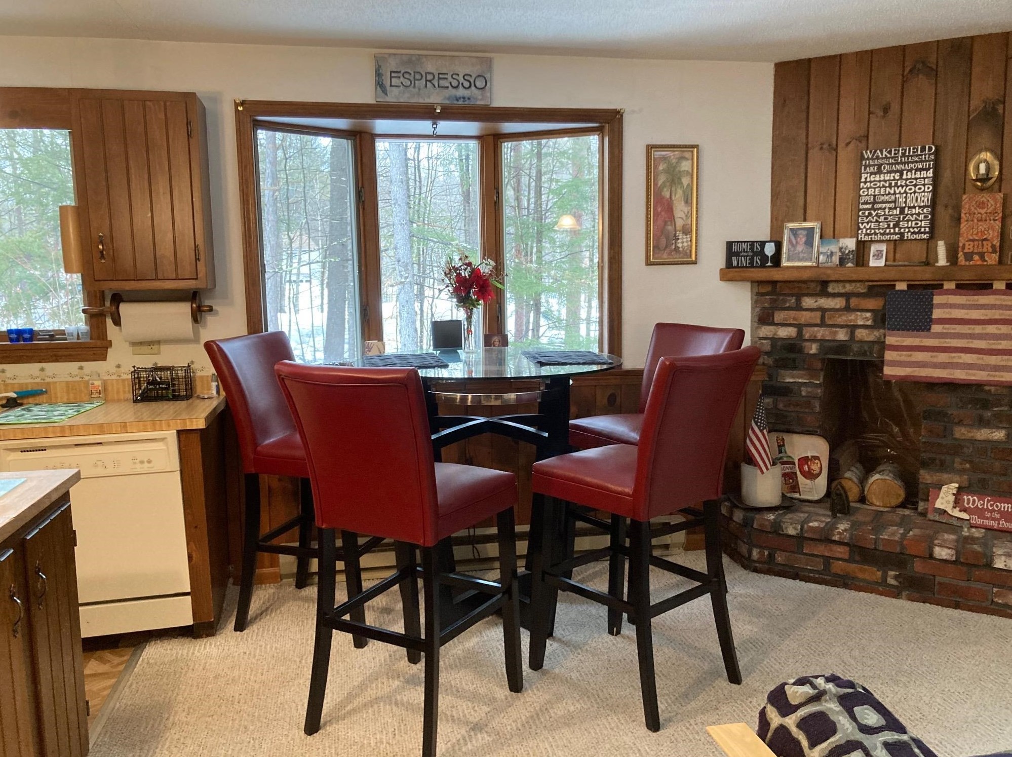 11 Crossbow Ln, Hales Location, NH 03860