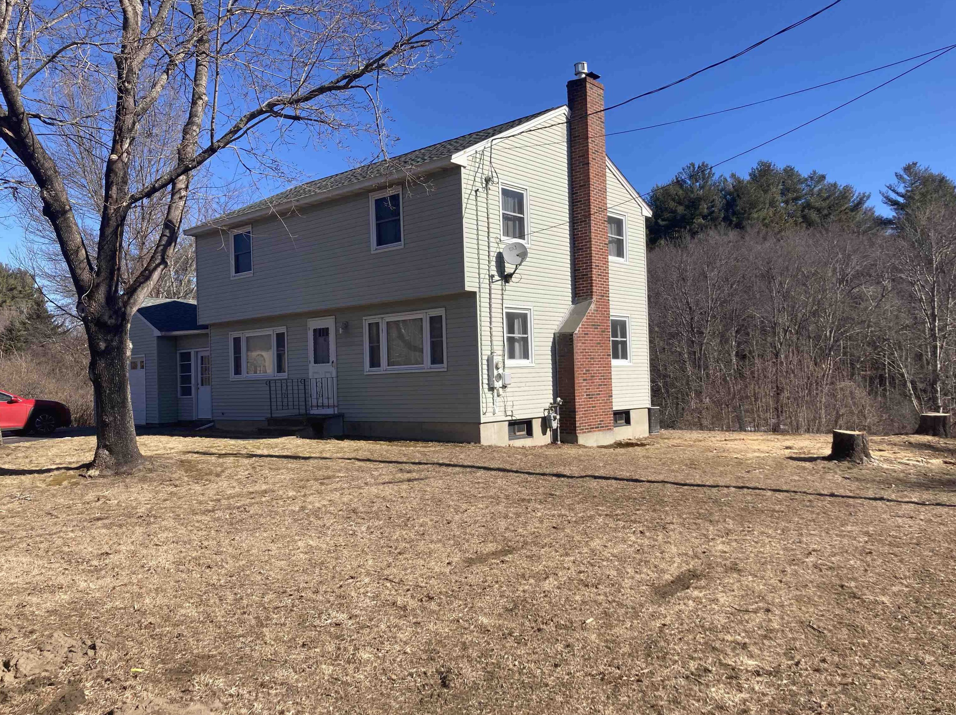 1 Curtis Dr, Nashua, NH 03062