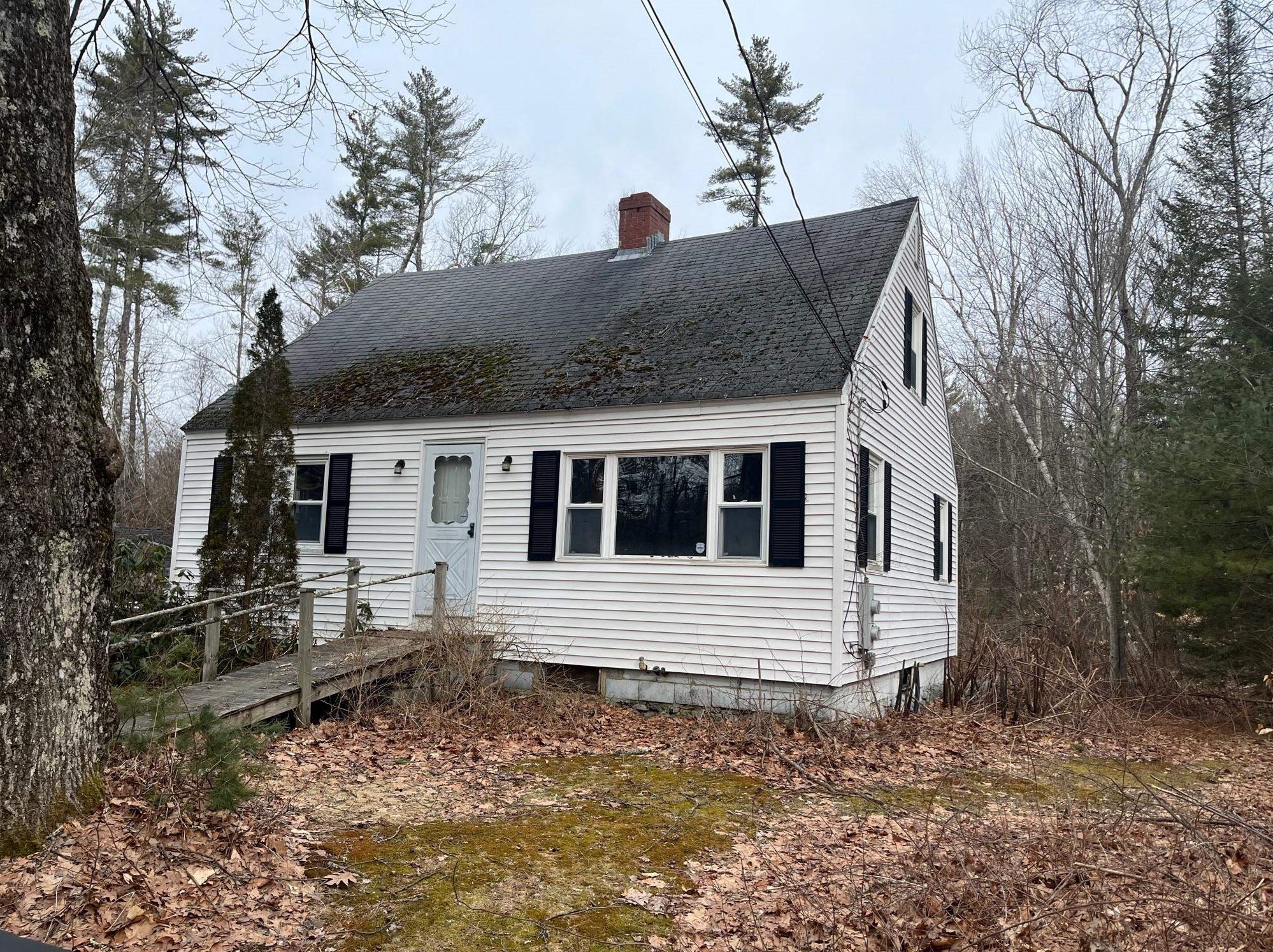 99 Stage Rd, Nottingham, NH 03290 exterior