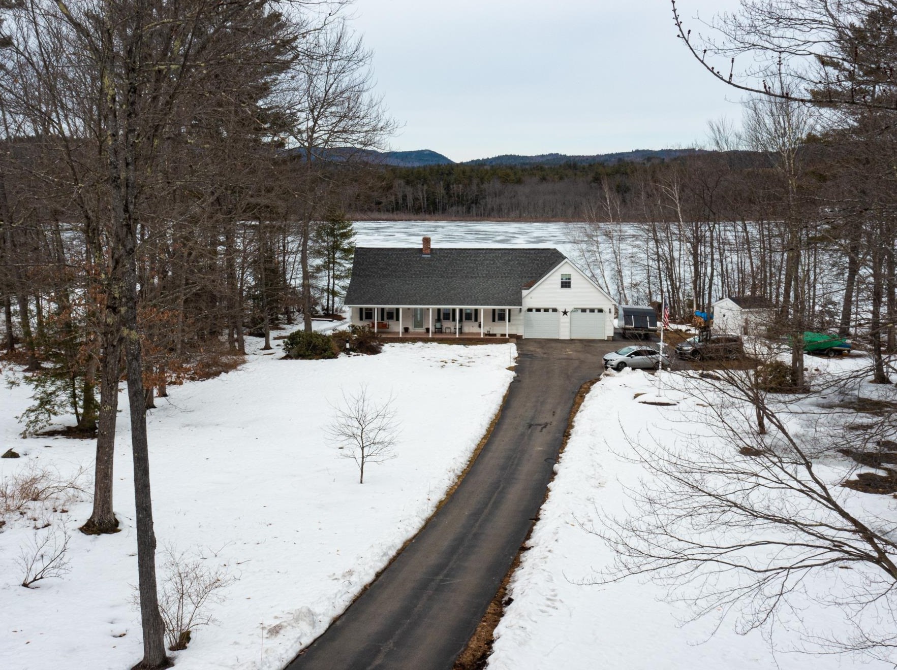 81 Checkerberry Ln, Henniker, NH 03242