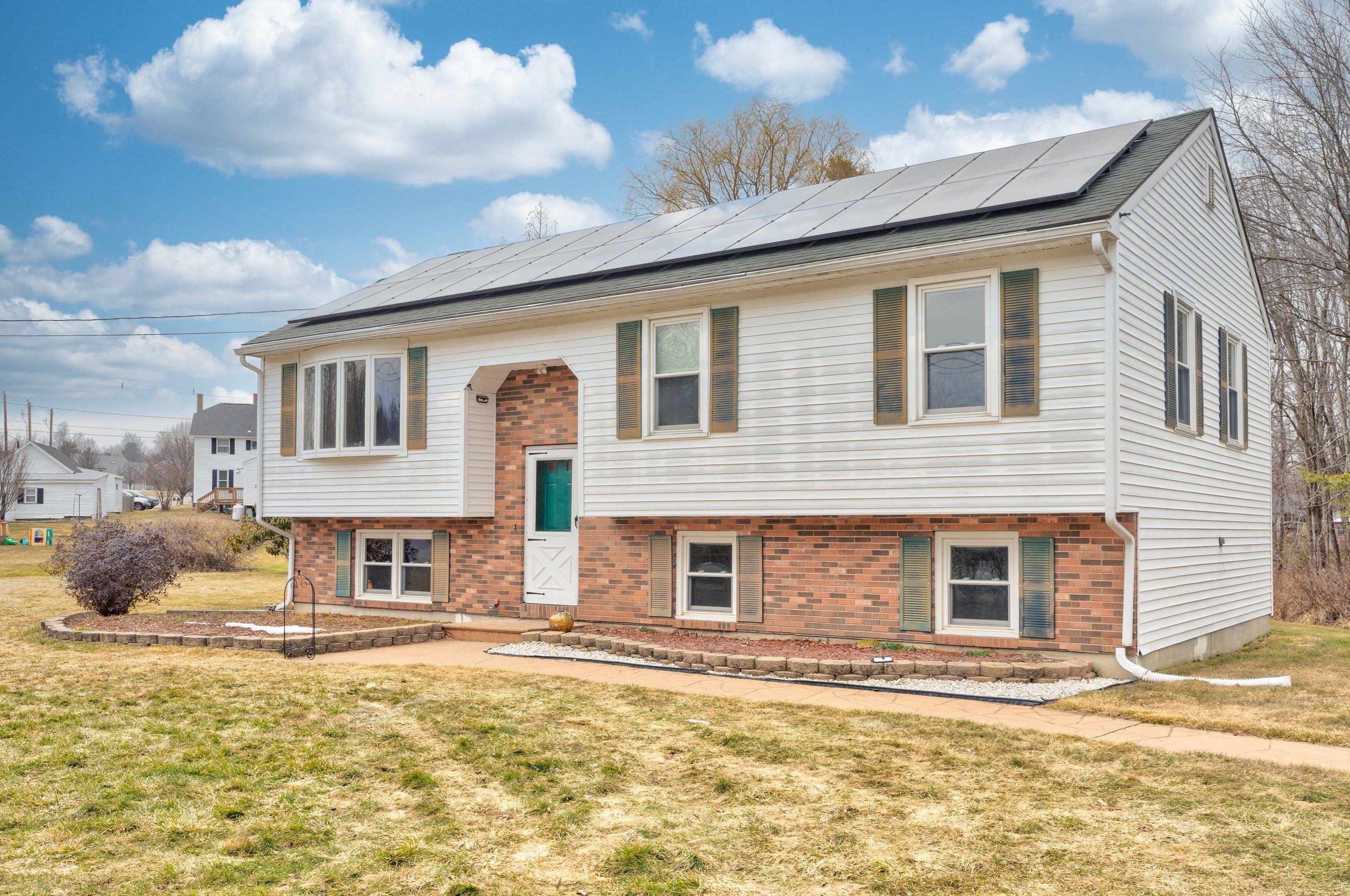 169 Tina Dr, Allenstown, NH 03275