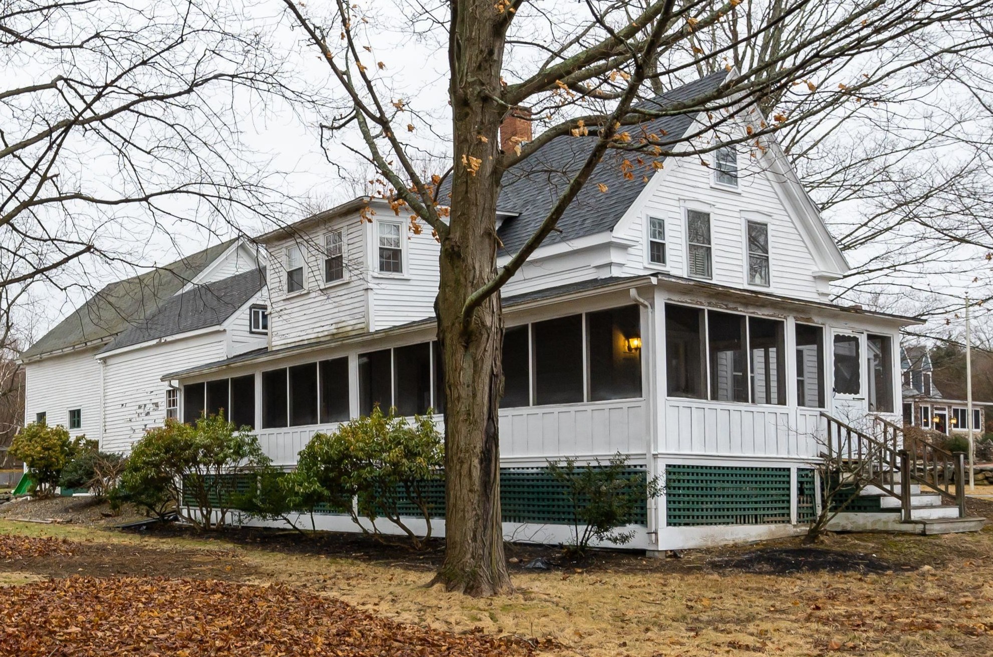 97 Main St, Hampstead, NH 03841