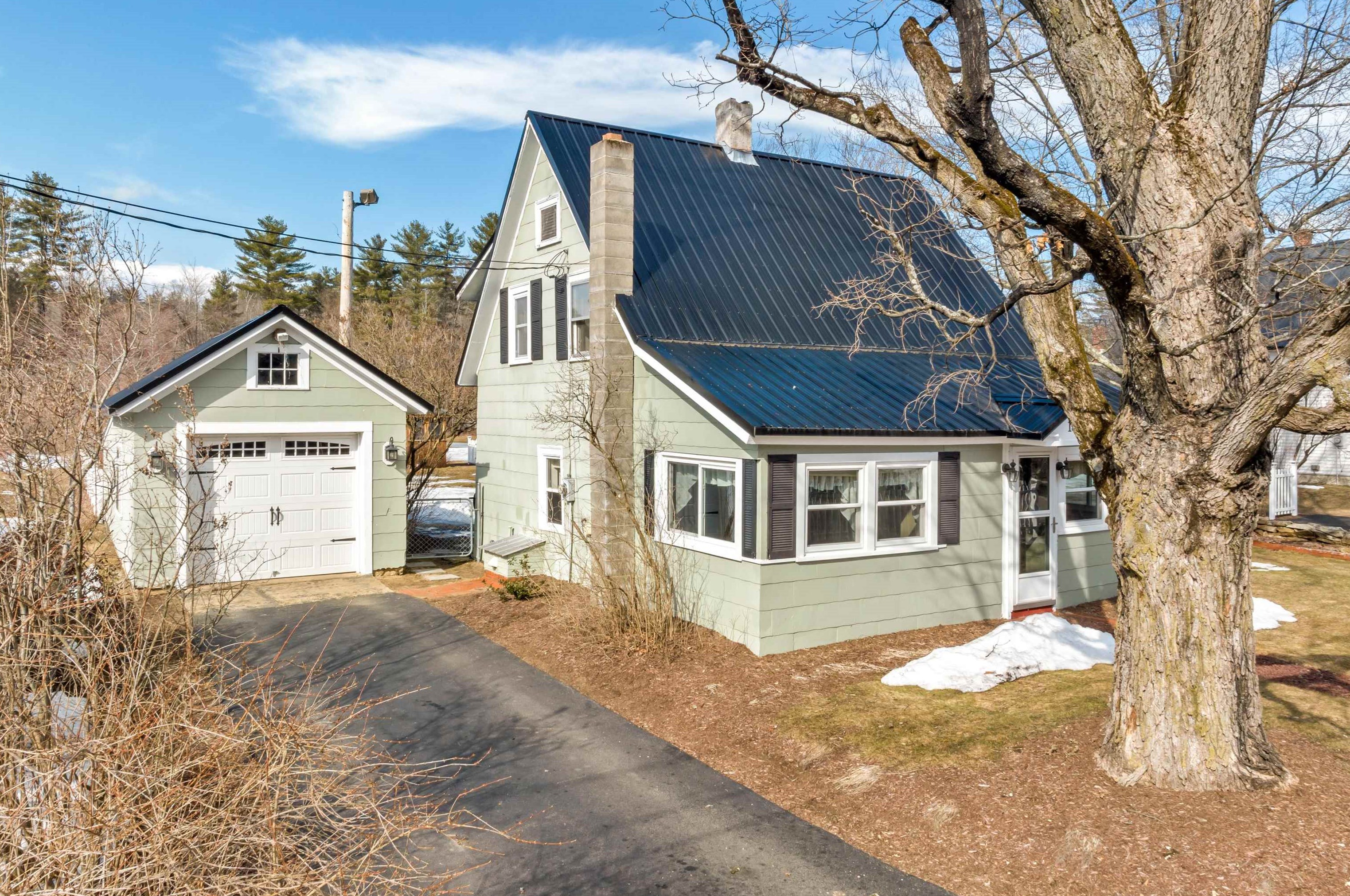 130 Elm St, Concord, NH 03303