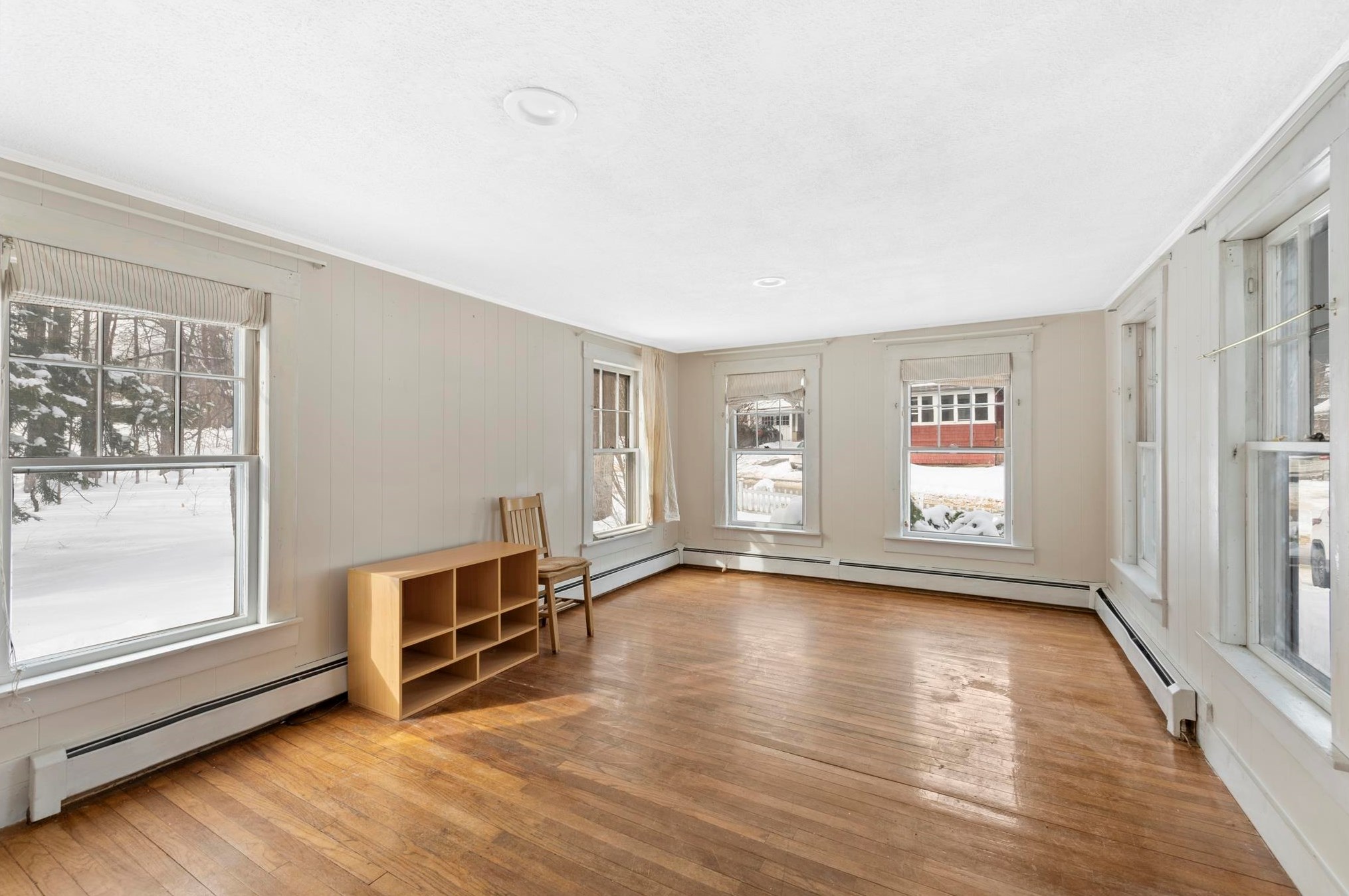 39 Pleasant St, Bridgewater NH  03264-1117 exterior