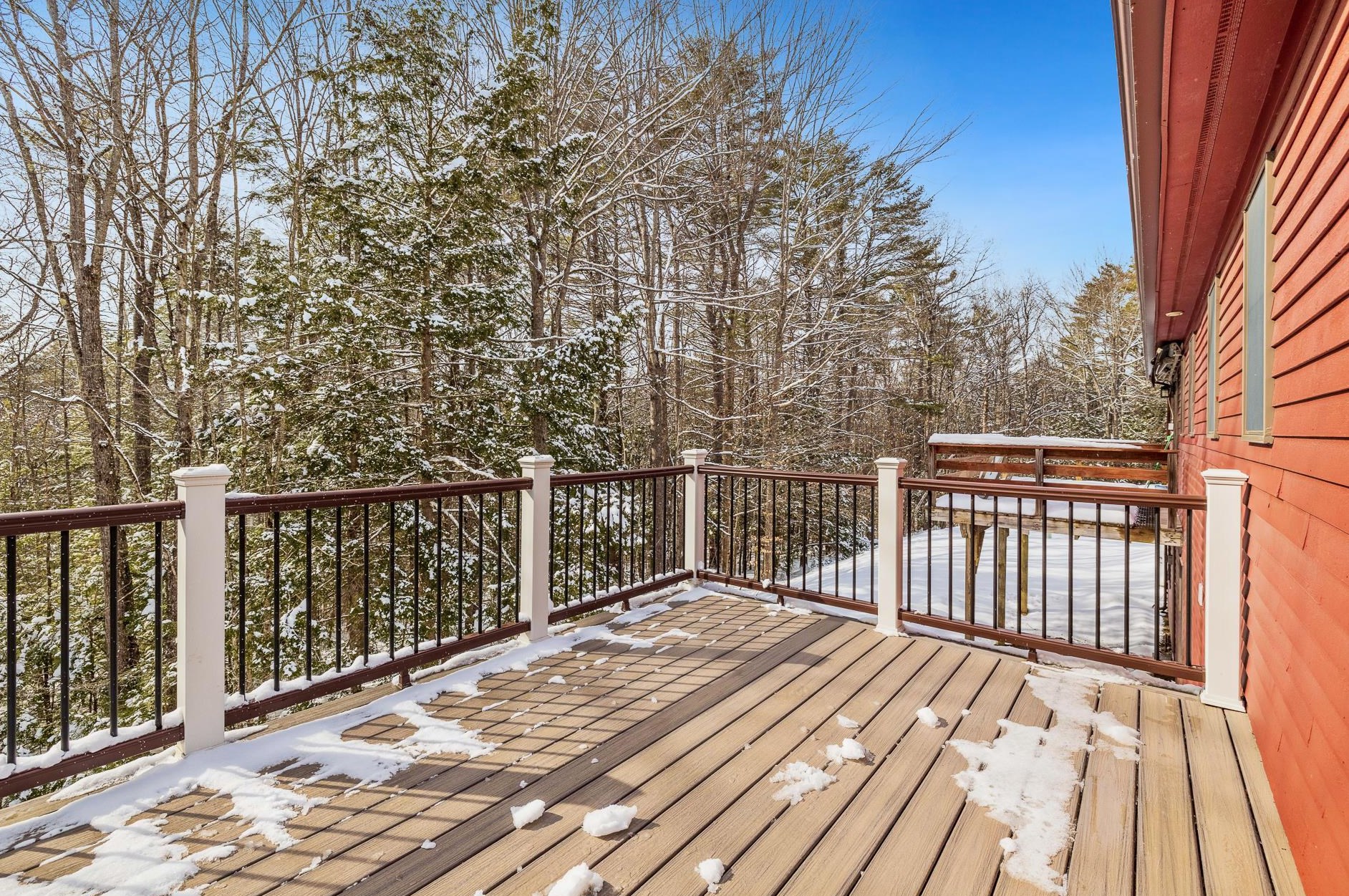 266 Poverty Ln, Lebanon NH  03766-2729 exterior