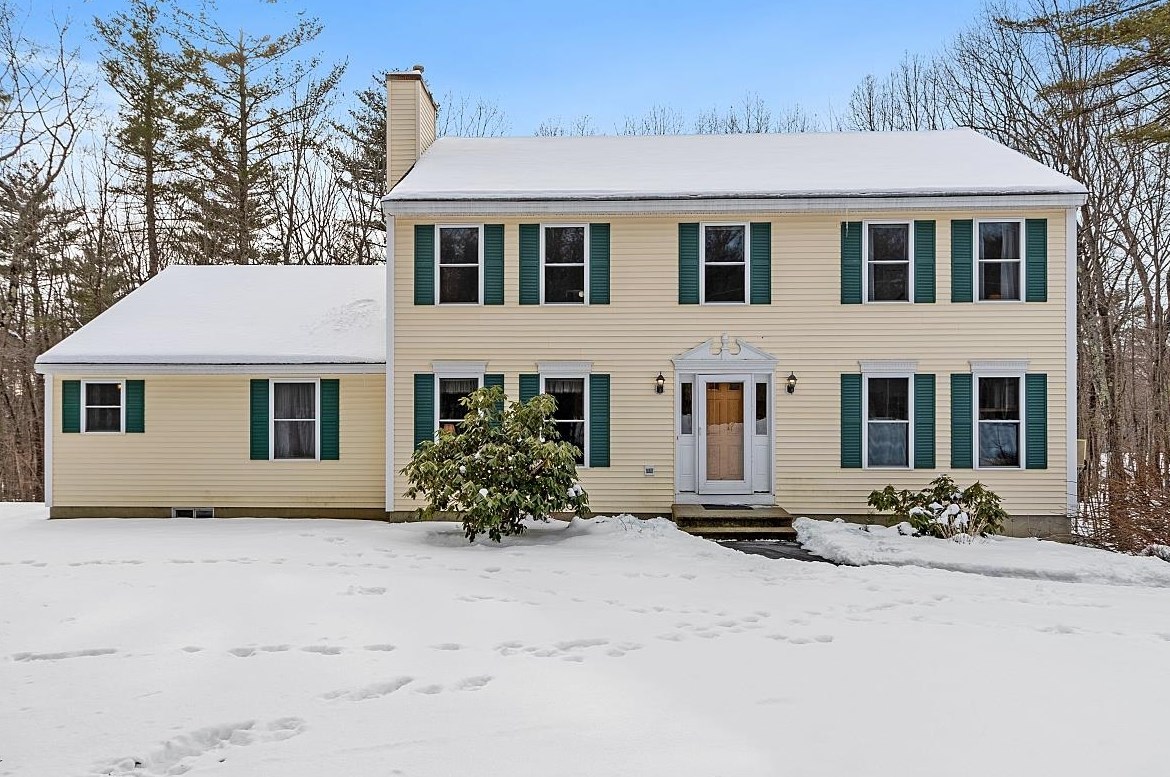 27 Mountain Rd, Brookline, NH 03033