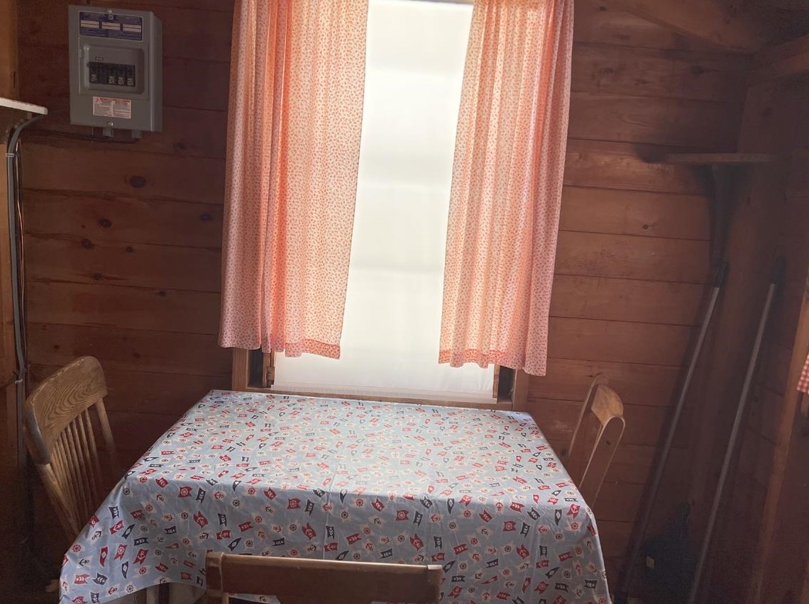 32 Cottage Rd, Bridgewater NH  03222-3704 exterior