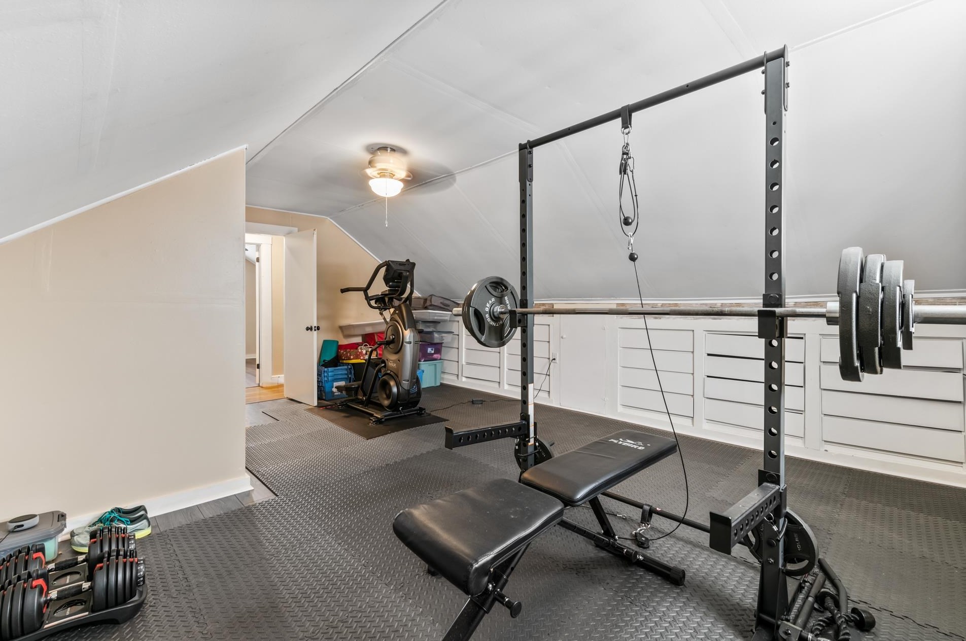 82 Alpine St, Manchester NH  03102-4602 exterior