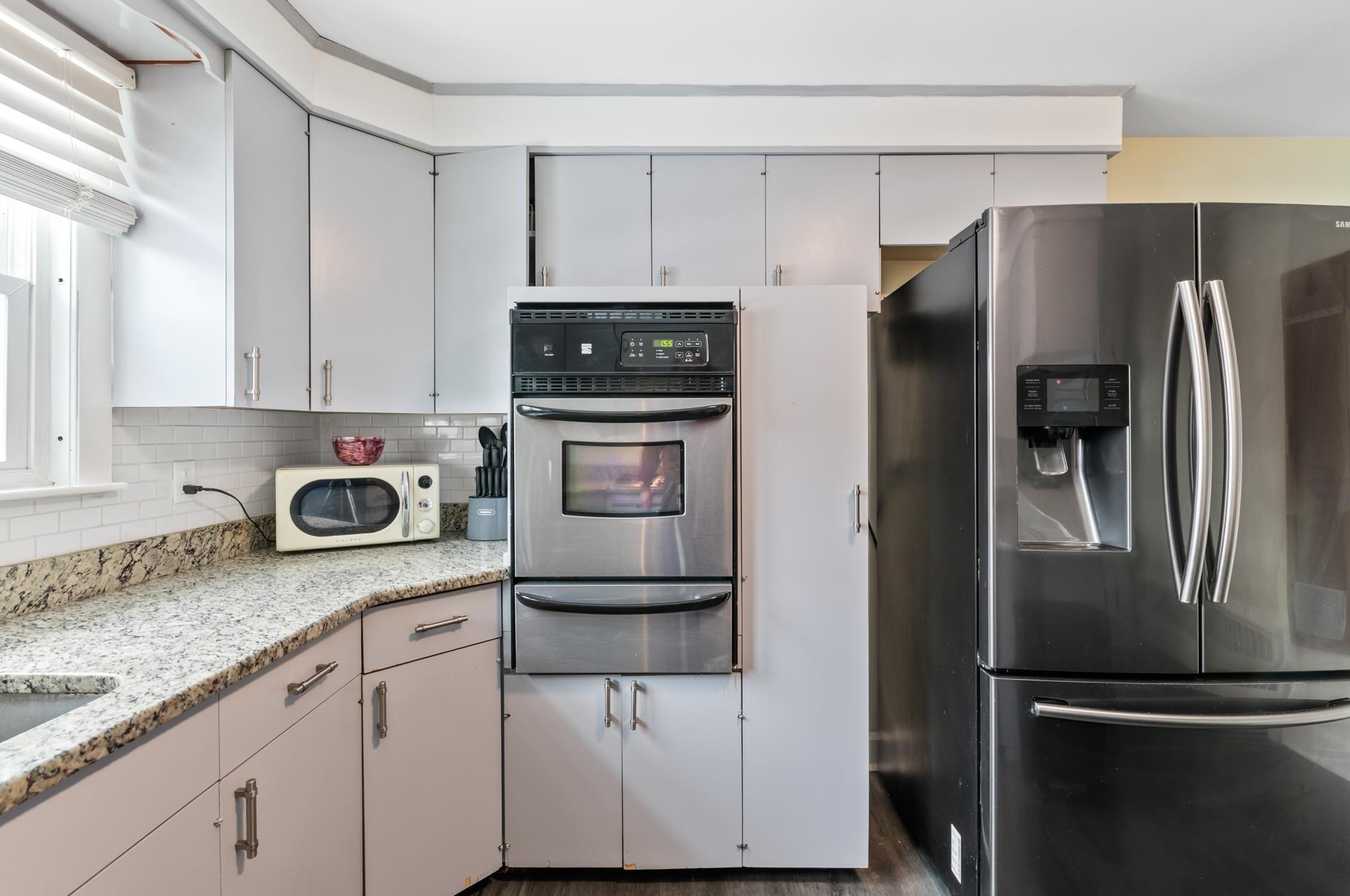 82 Alpine St, Manchester NH  03102-4602 exterior