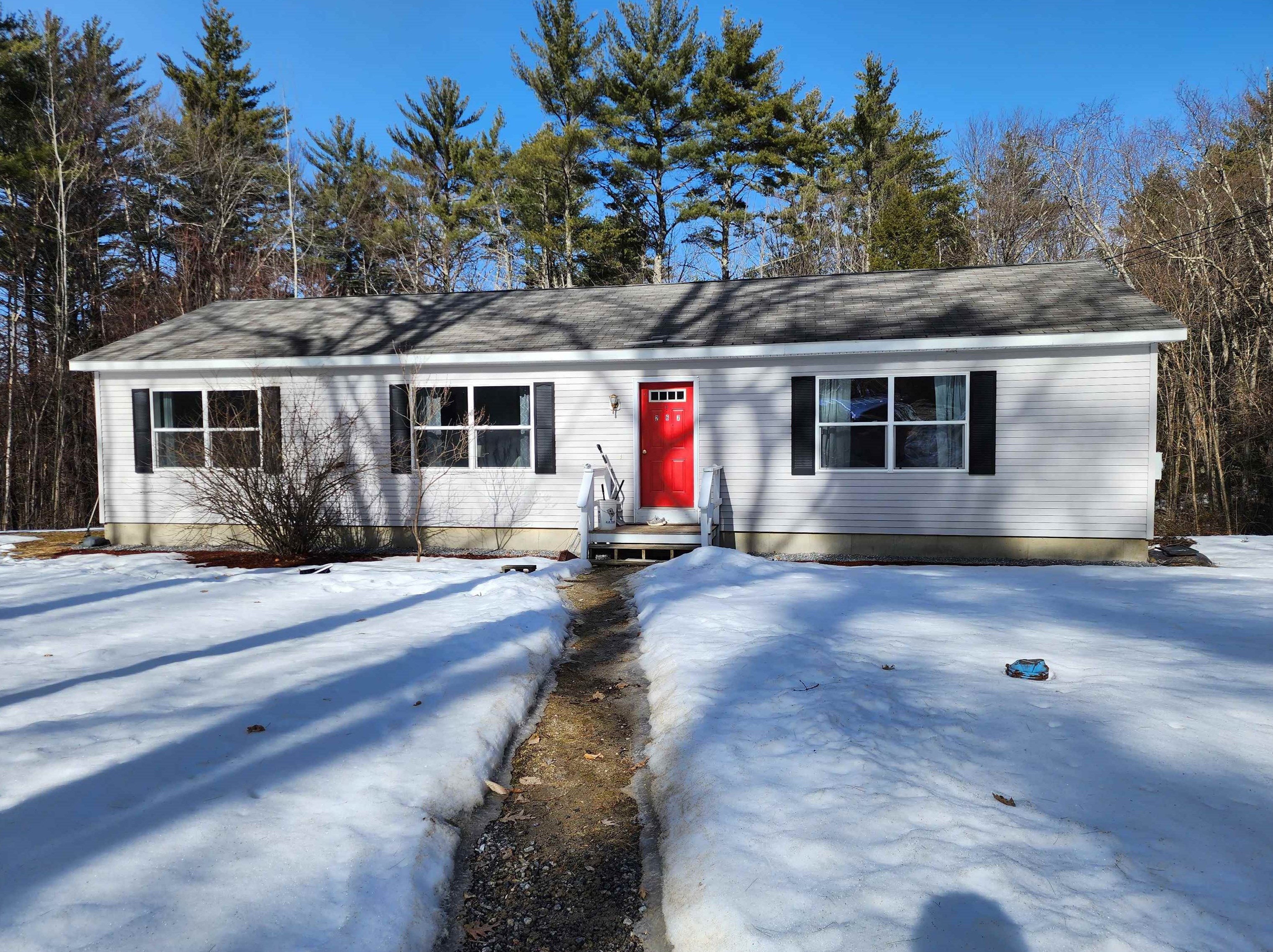 267 Bible Hill Rd, Hillsboro, NH 03244