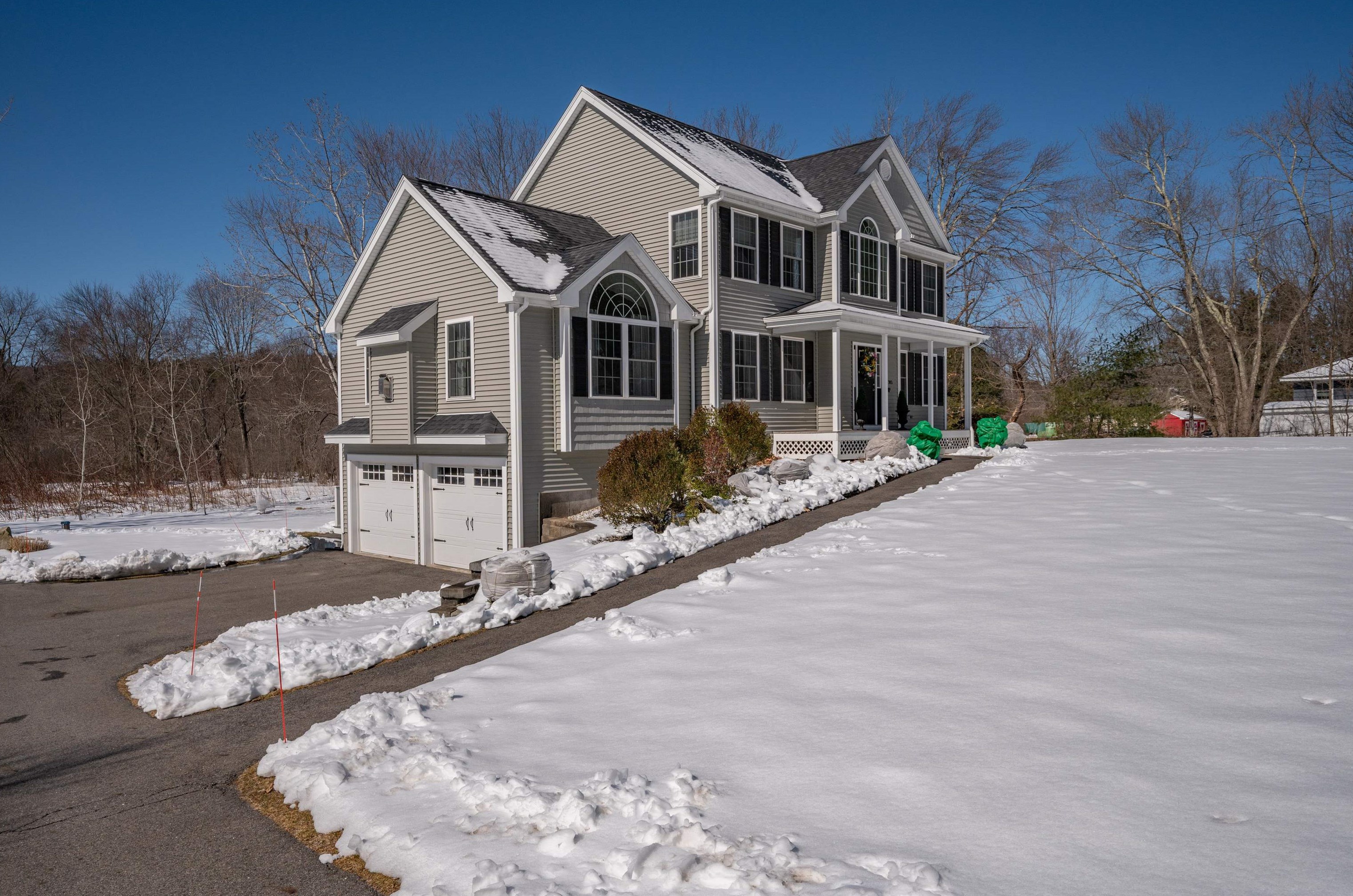 383 Mammoth Rd, Pelham, NH 03076