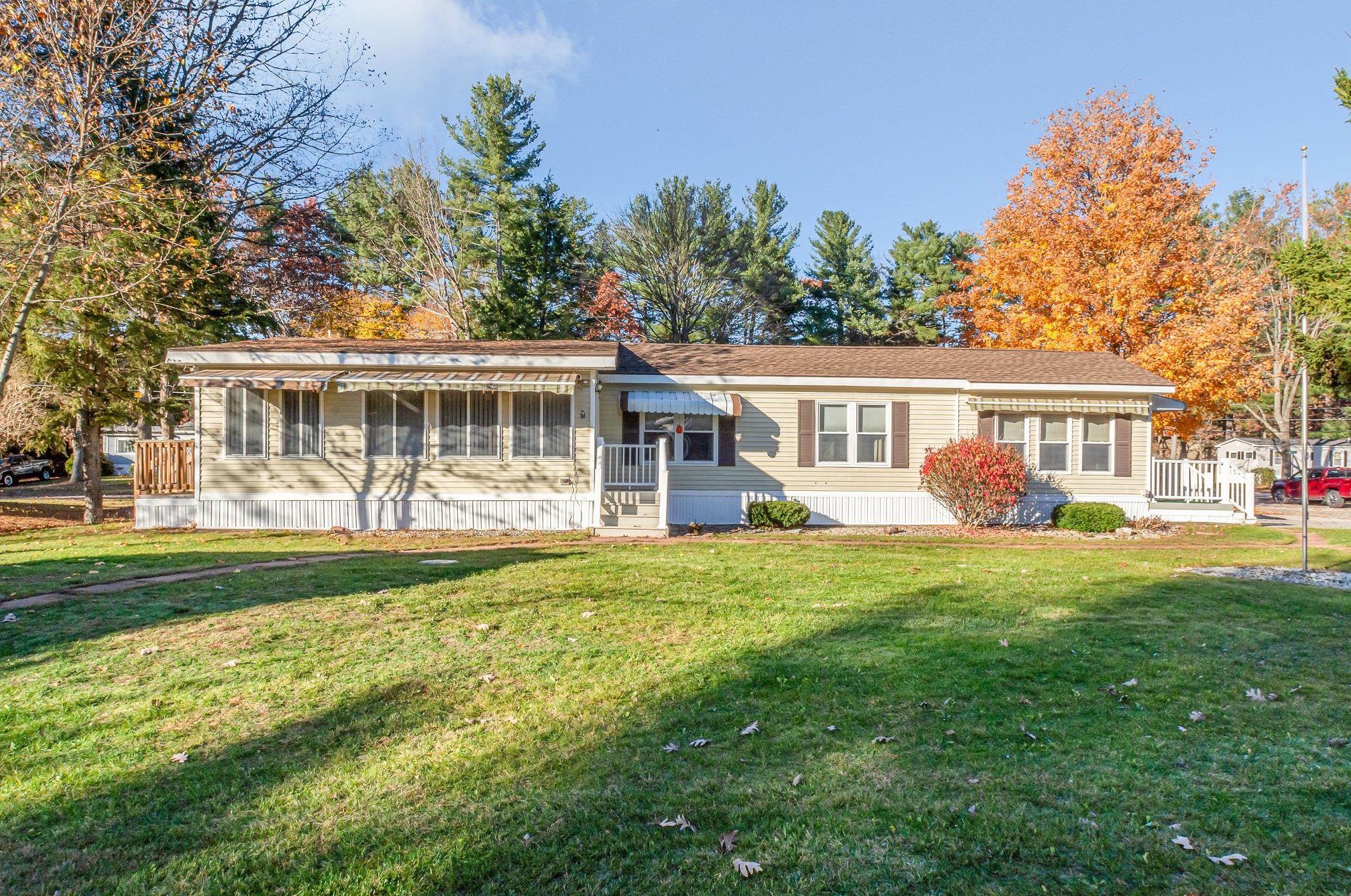 67 White Pine Dr #67, Hollis, NH 03049