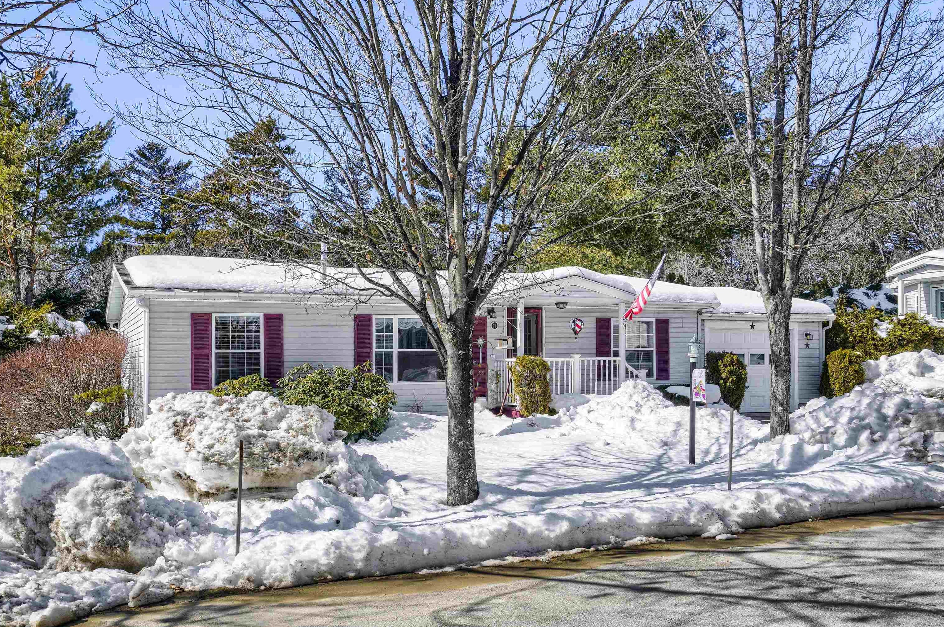22 Great Brook Dr, Belmont, NH 03220