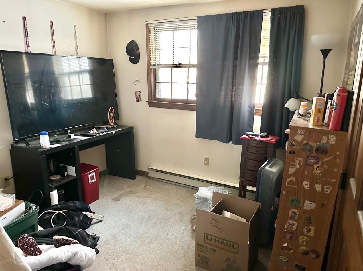 11 Collins Ave, Merrimack NH  03054-3246 exterior