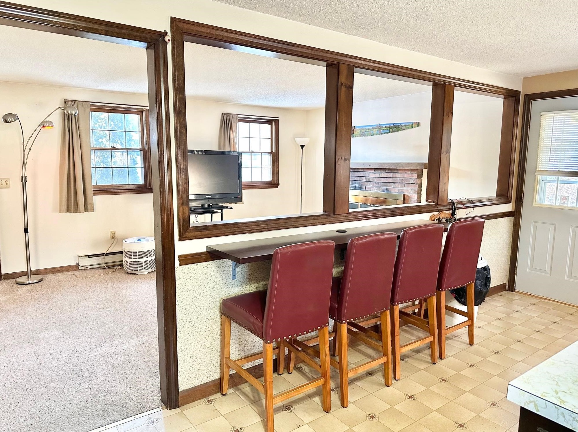 11 Collins Ave, Merrimack NH  03054-3246 exterior