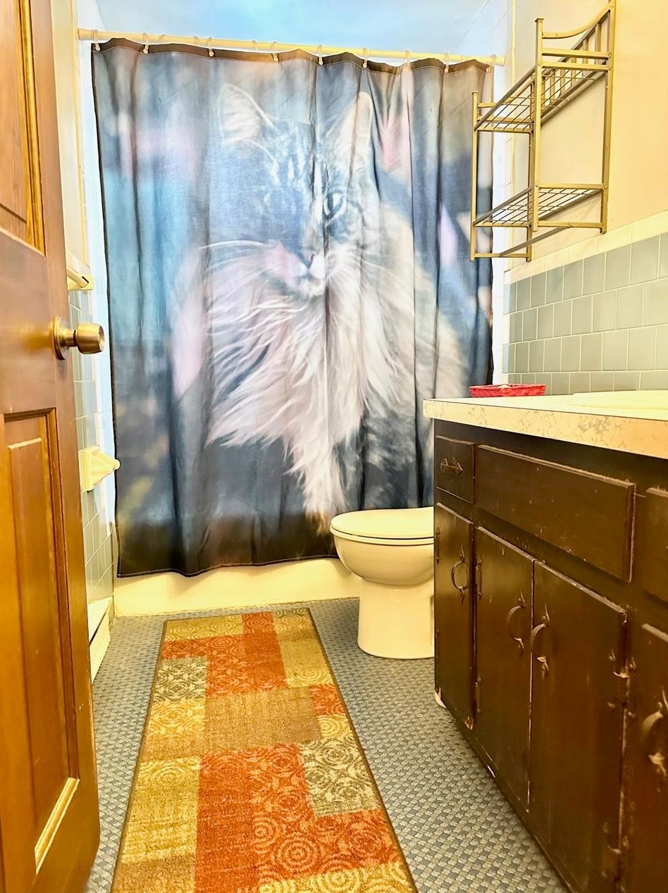 11 Collins Ave, Merrimack NH  03054-3246 exterior