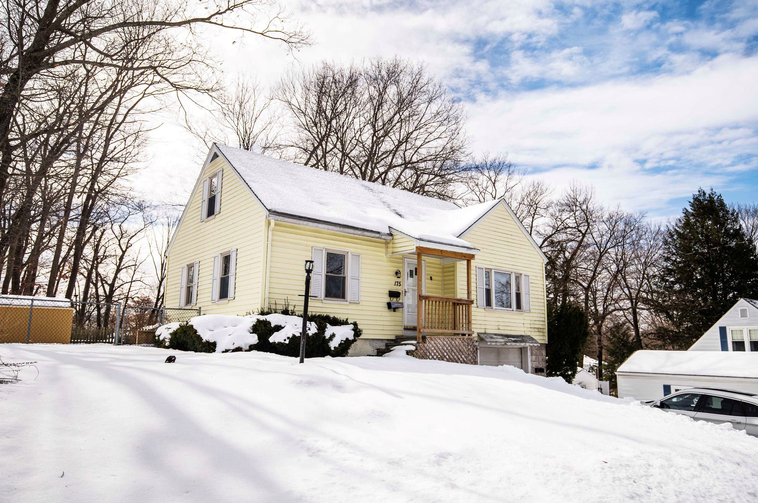 175 Peak St, Manchester, NH 03104