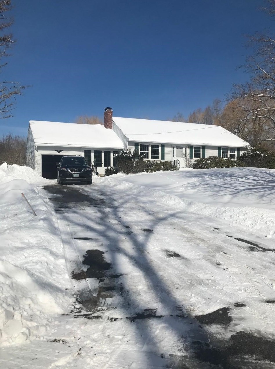 5 Lary Rd, Tuftonboro, NH 03894-4121