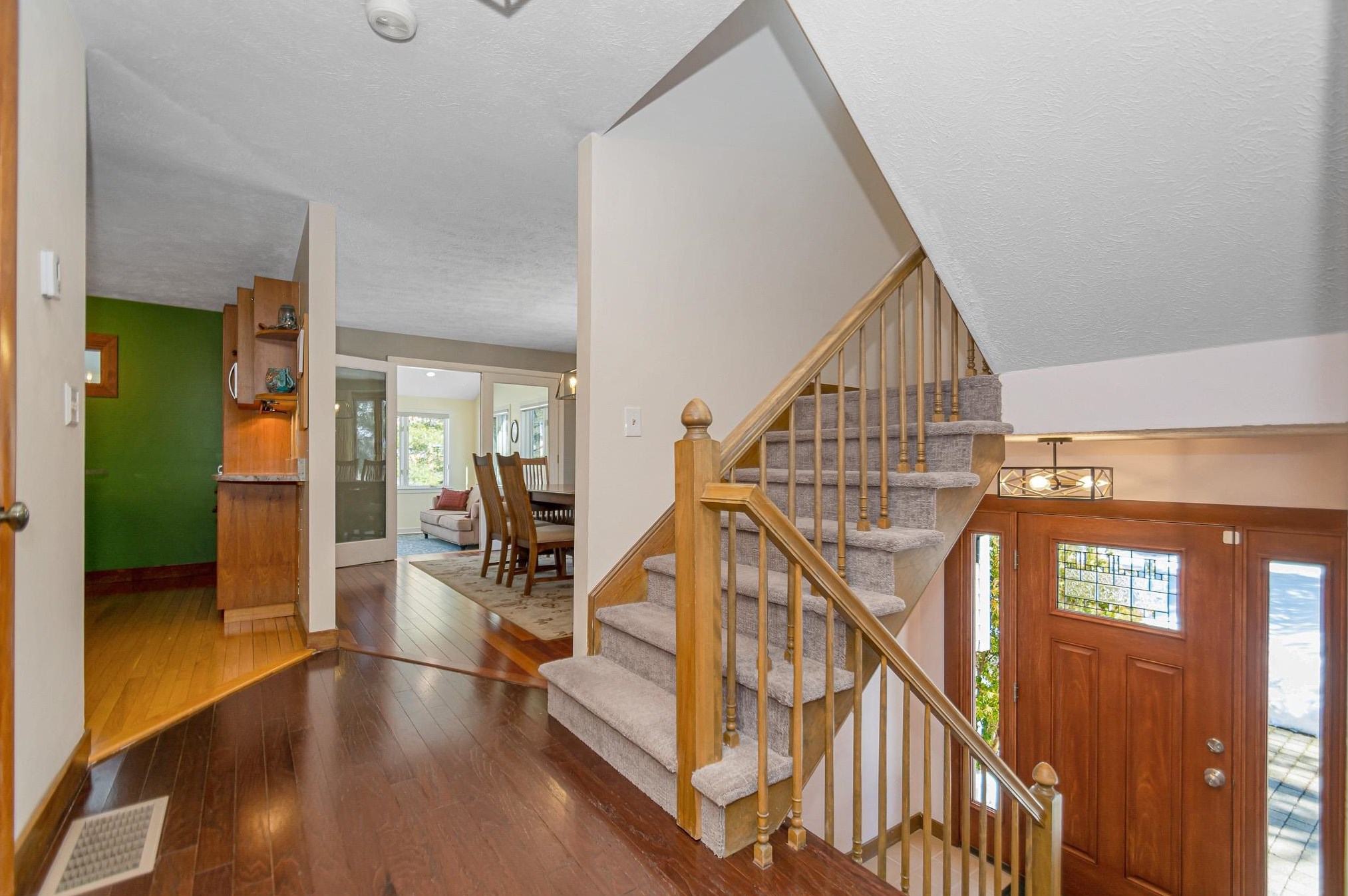 3 Kevin Rd, Nashua, NH 03062