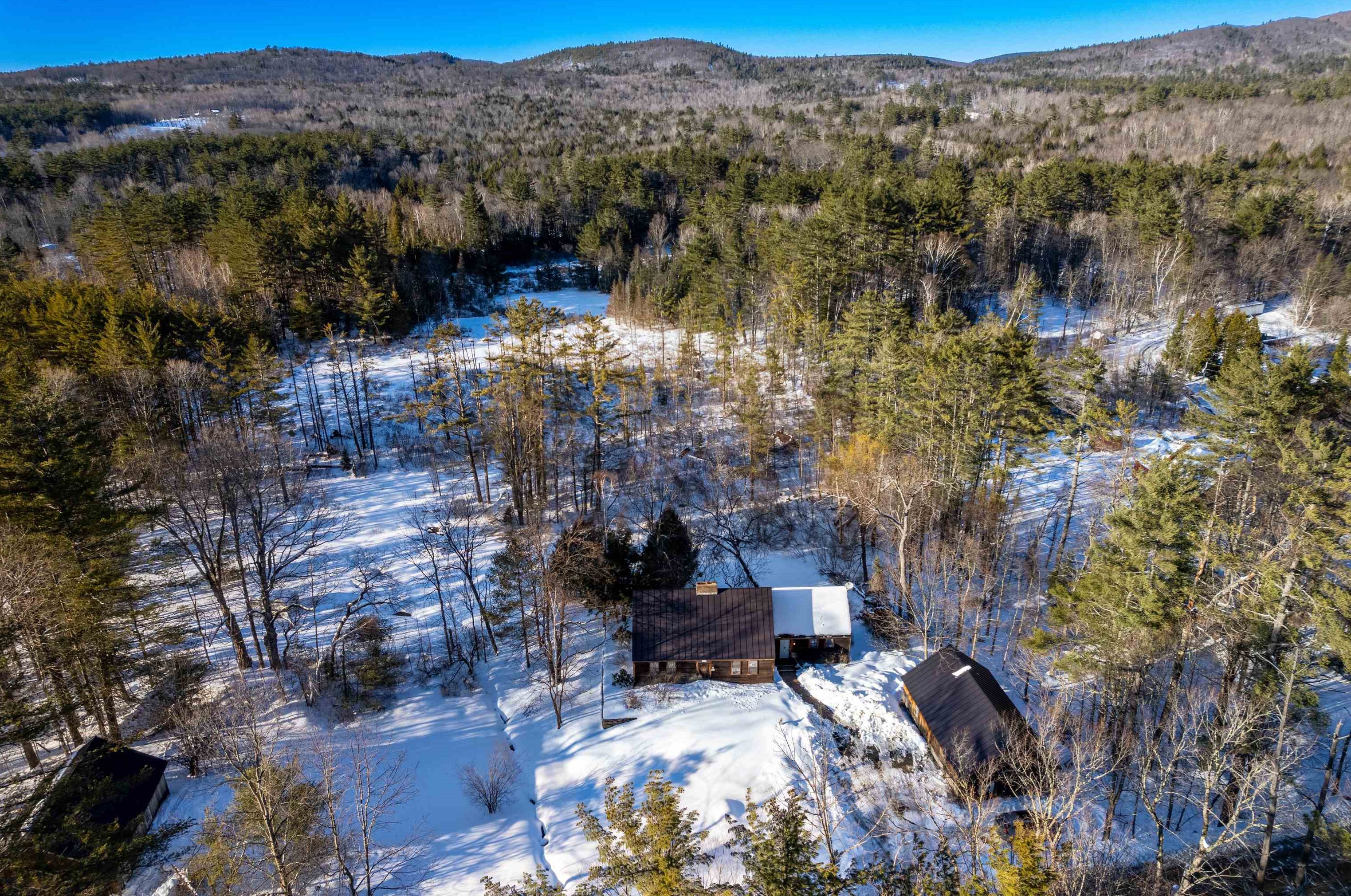 353 Dorchester Rd, Lyme NH  03768-3900 exterior