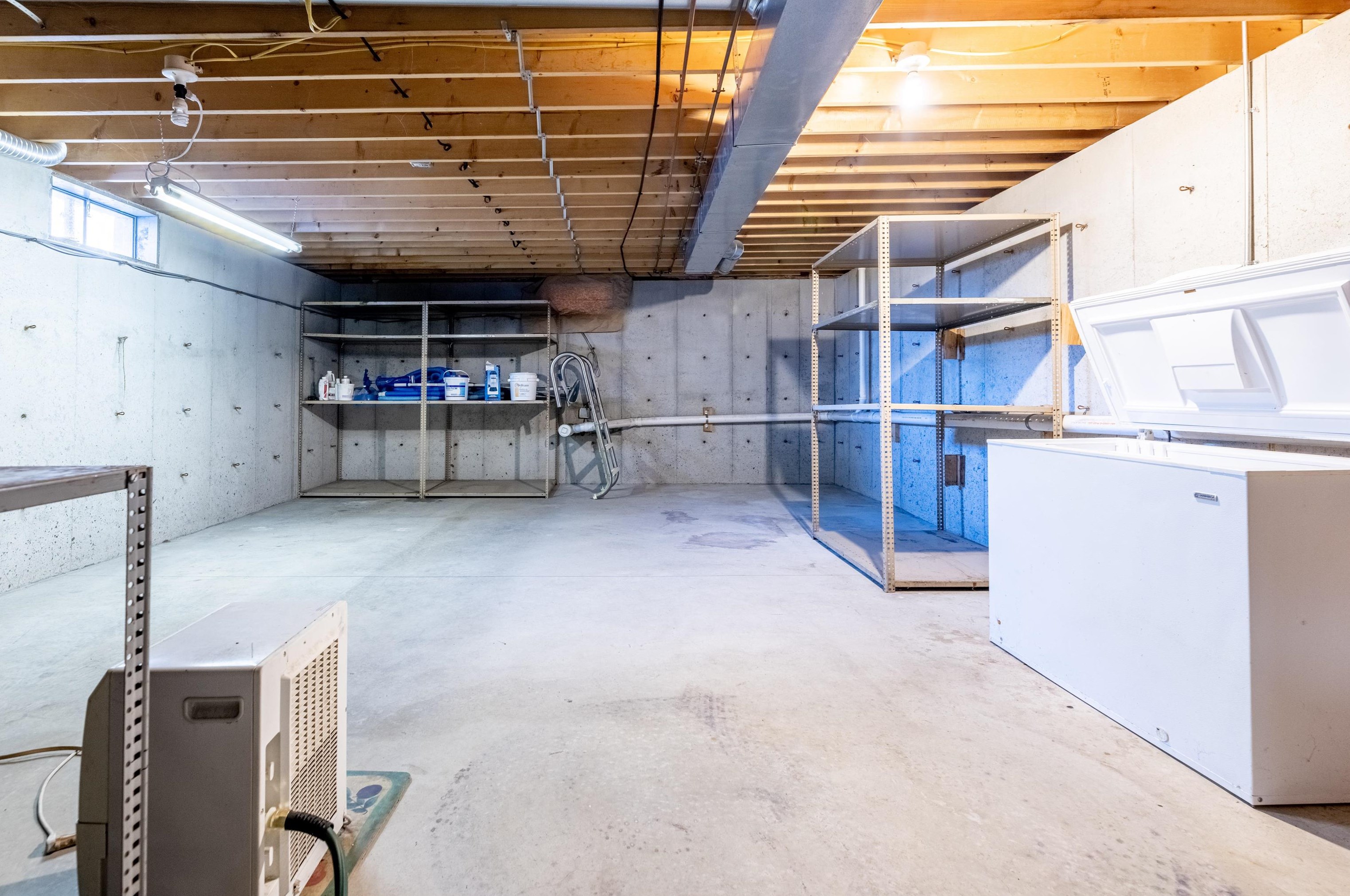 353 Dorchester Rd, Lyme NH  03768-3900 exterior