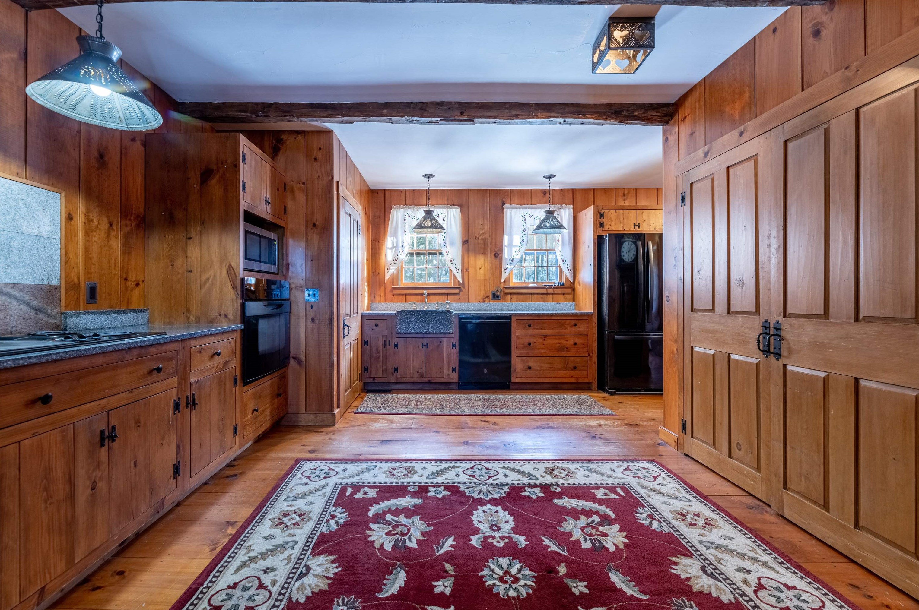 353 Dorchester Rd, Lyme NH  03768-3900 exterior