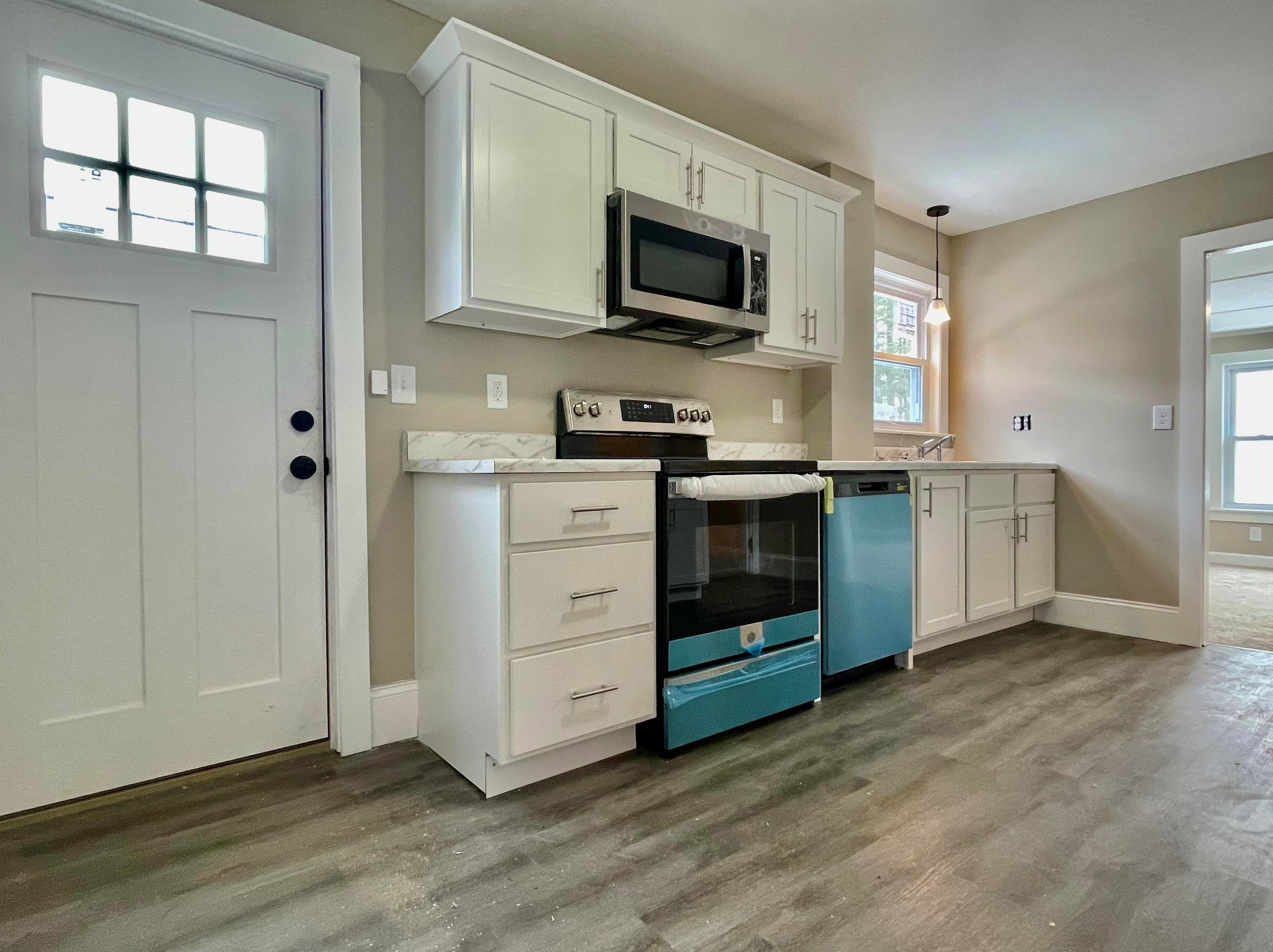 55 Stone St, Concord, NH 03301