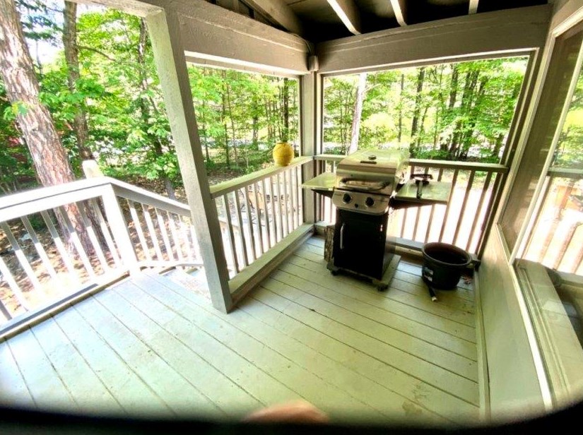 45 Deer Cove Rd, Ctr Ossipee NH  03814-6106 exterior