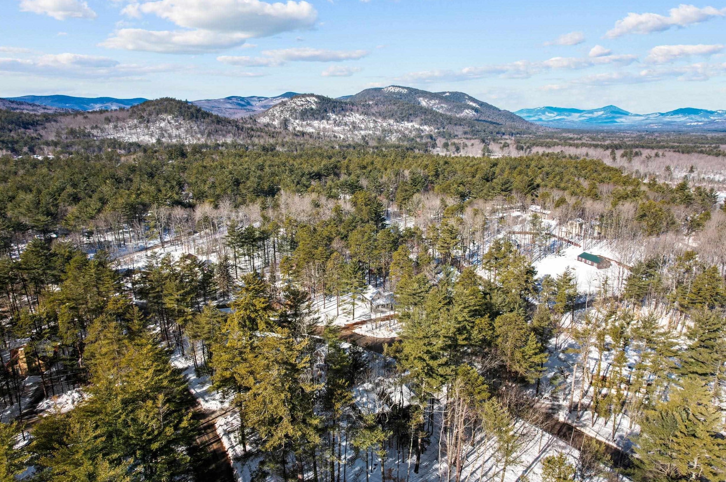 45 Deer Cove Rd, Ctr Ossipee NH  03814-6106 exterior