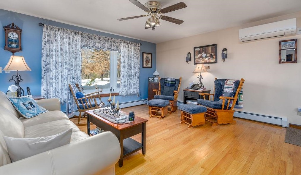 43 Lone Pine Cir, Barrington, NH 03825