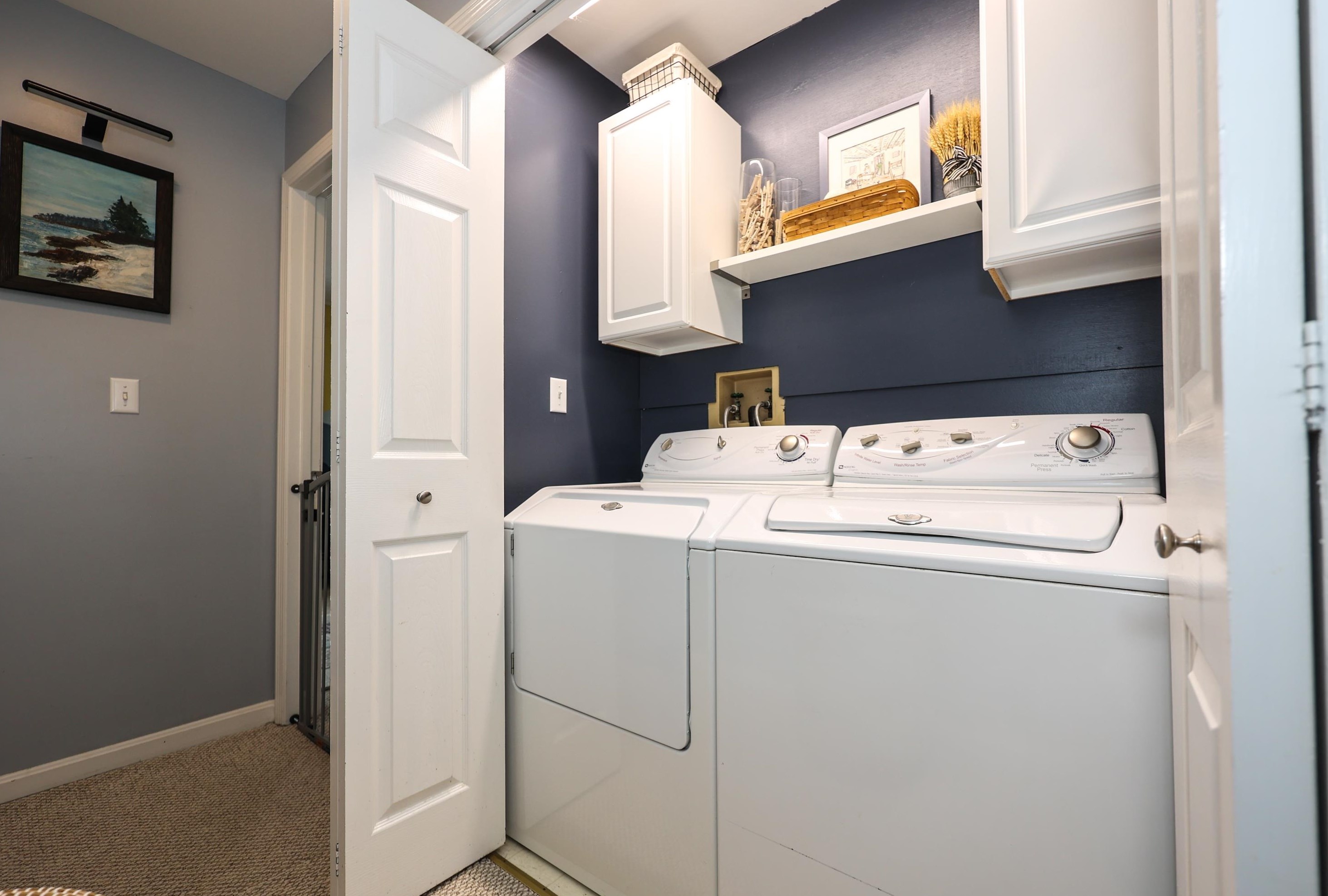 1465 Hooksett Rd, Manchester NH 03106-1860 exterior