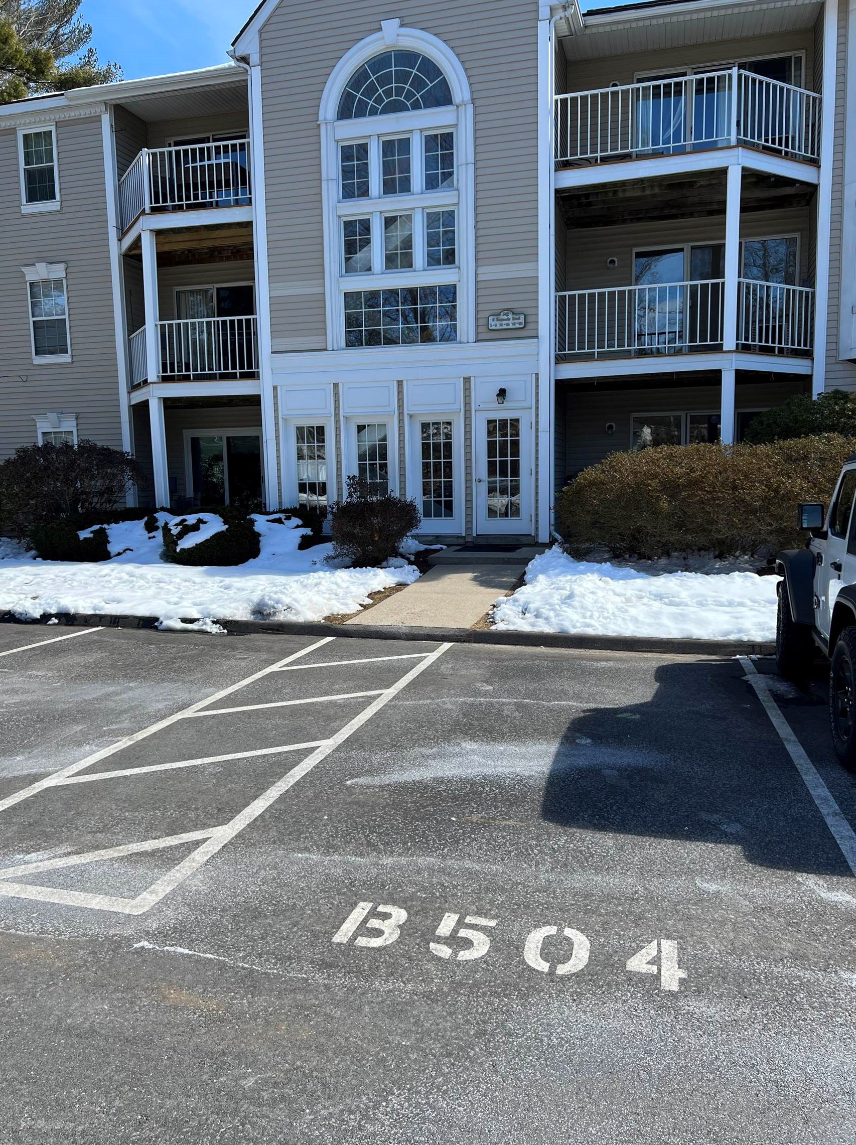 5 Bernards Rd #4, Merrimack, NH 03054