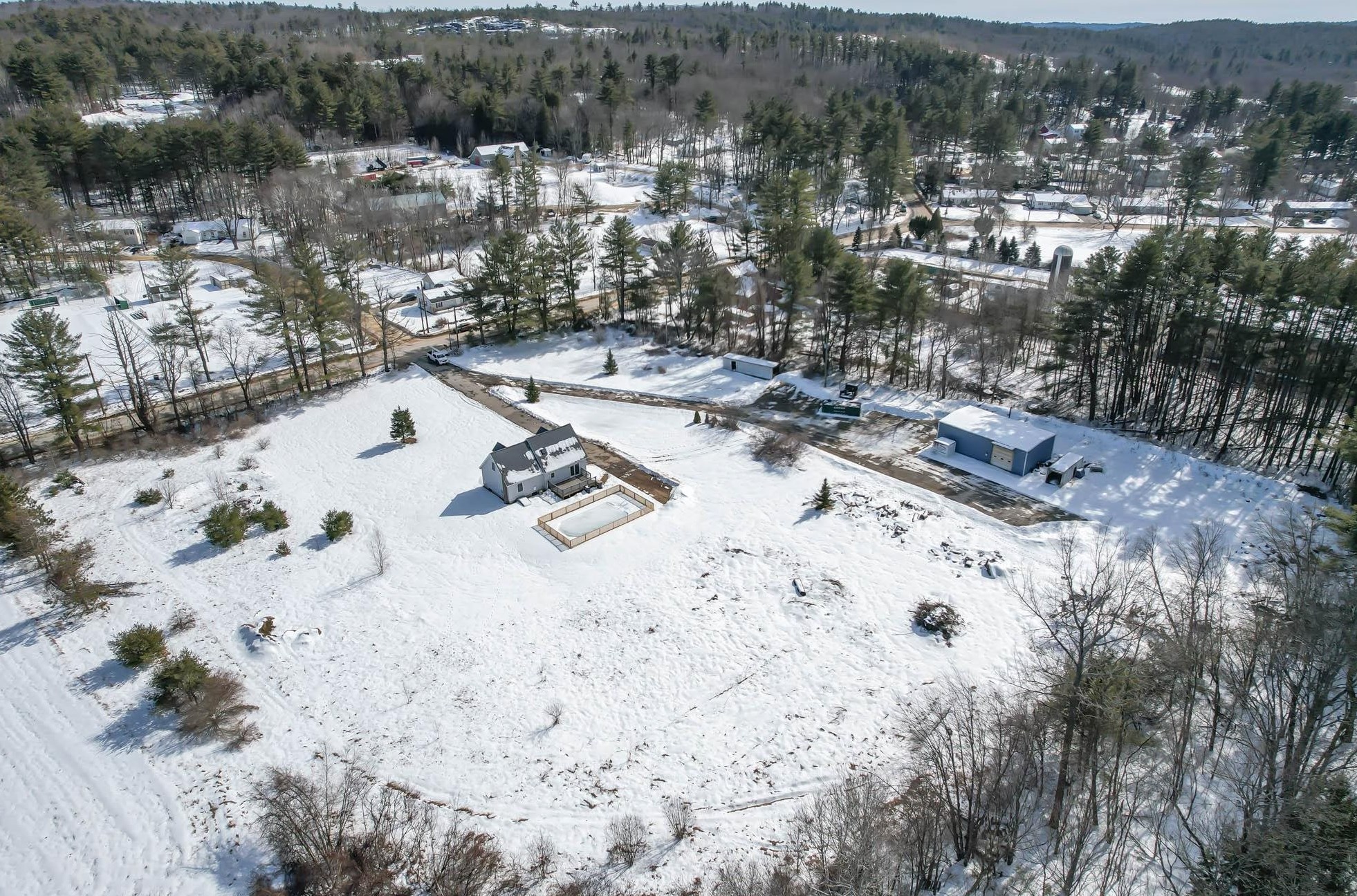 120 River Rd, Allenstown, NH 03275