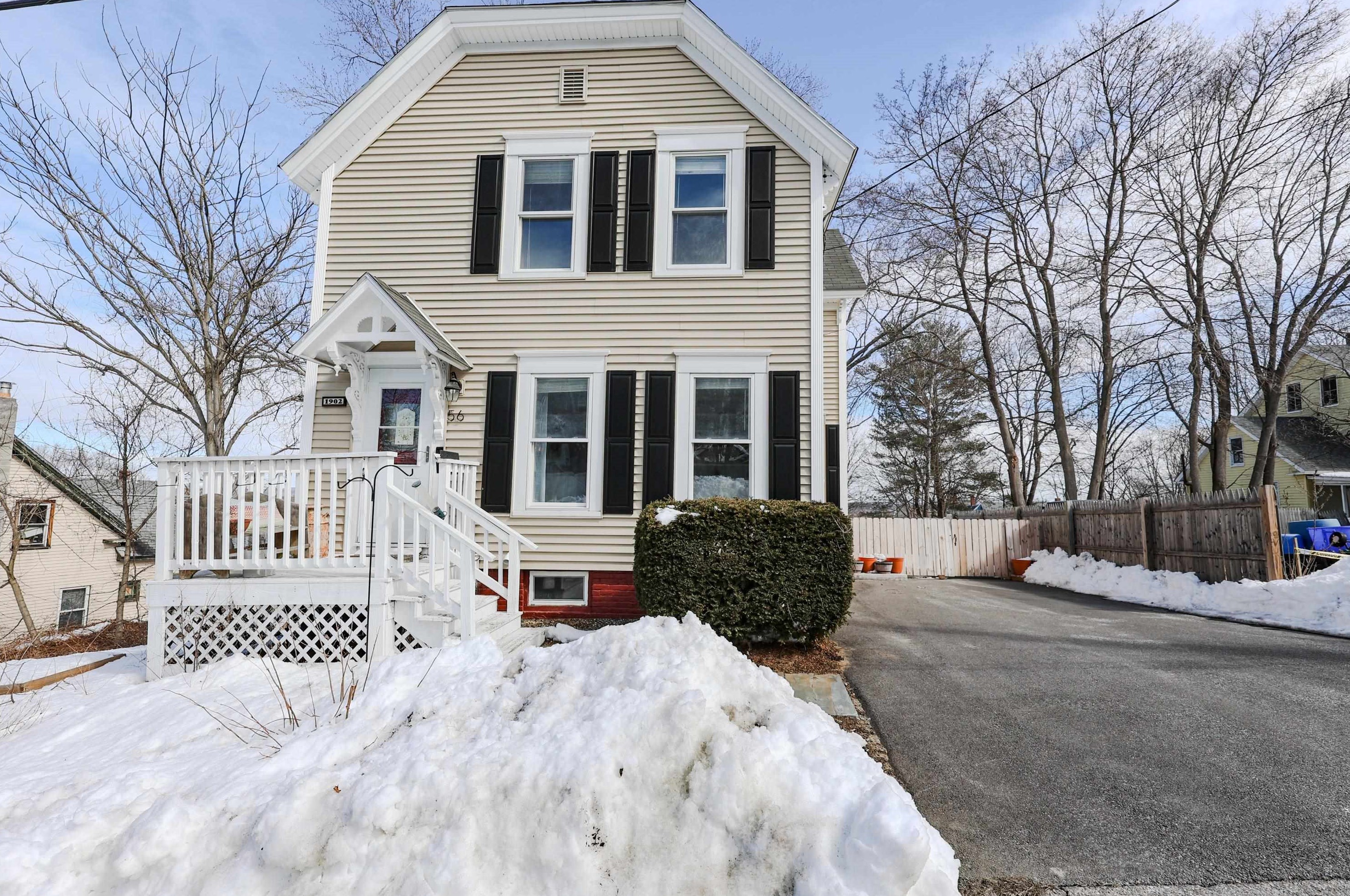 56 Jackson St, Concord, NH 03301