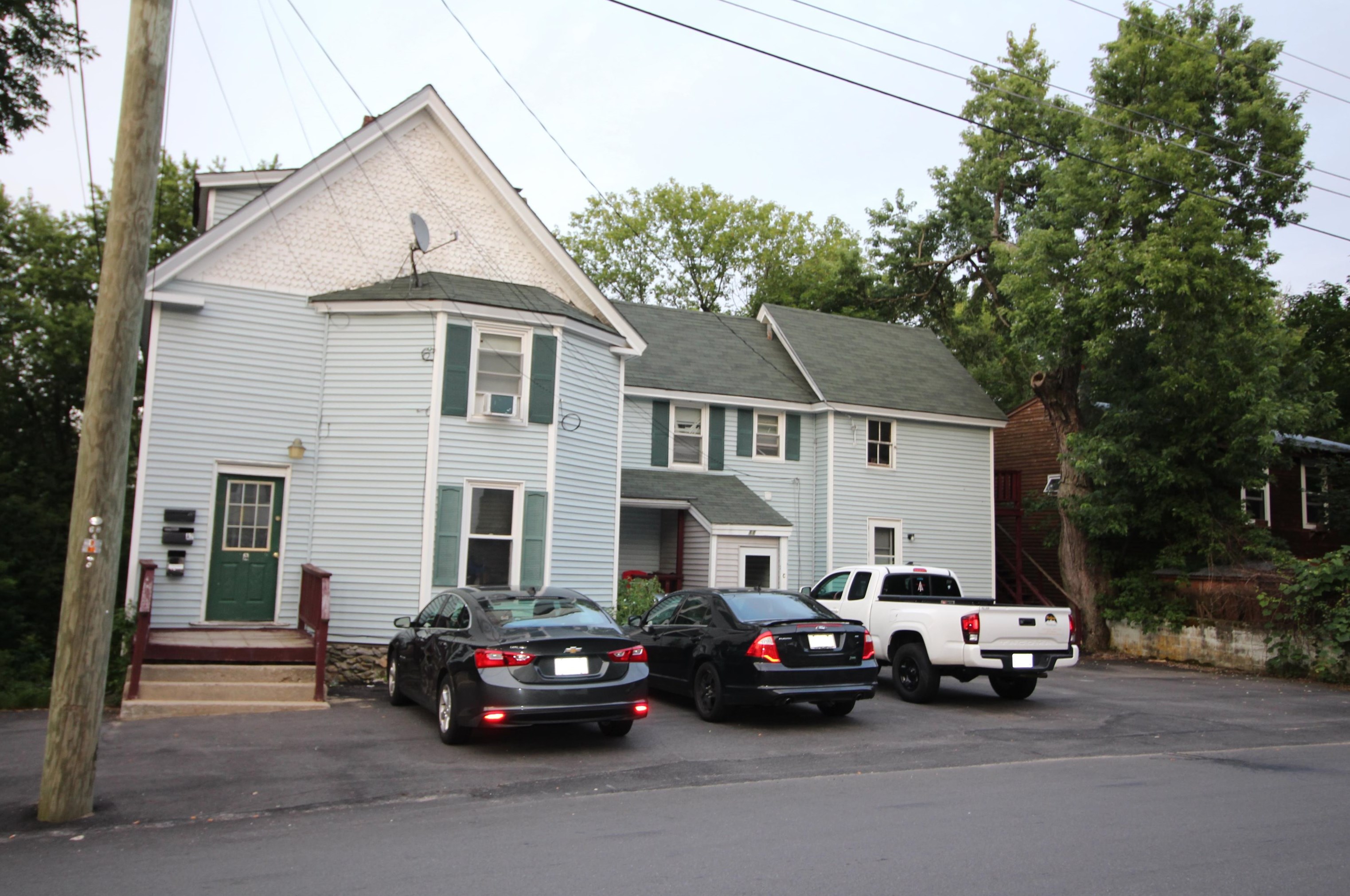 11 Elm St #c, Derry, NH 03038