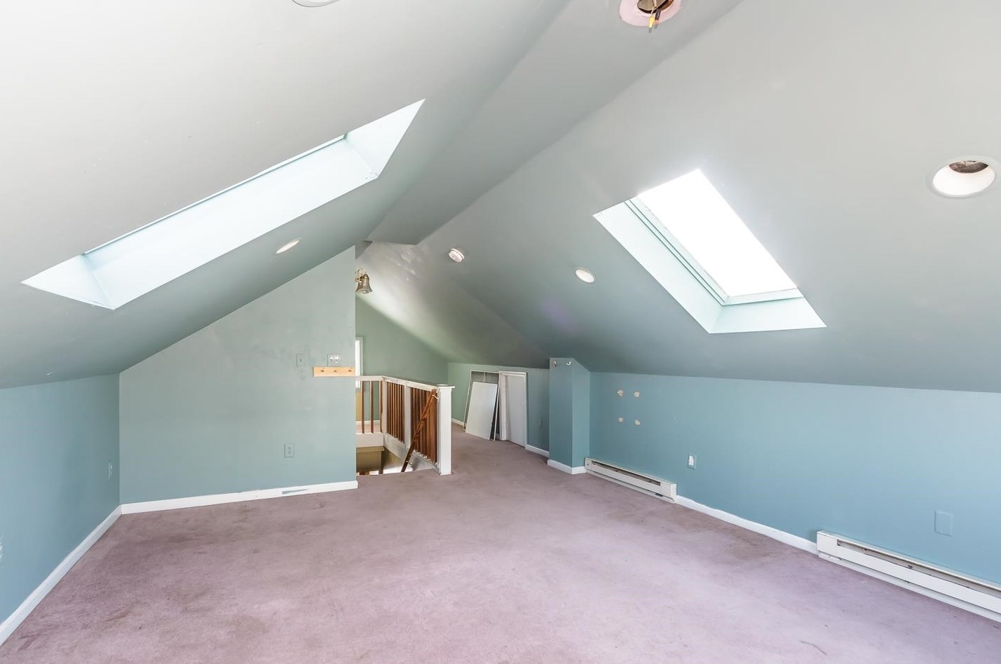 27 Pne St, Manchester NH 03103-5331 exterior