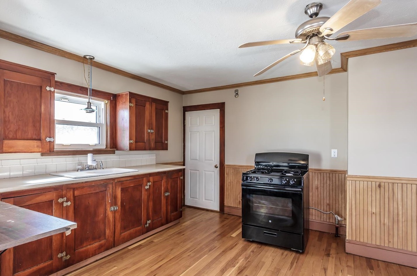 27 Pne St, Manchester NH 03103-5331 exterior