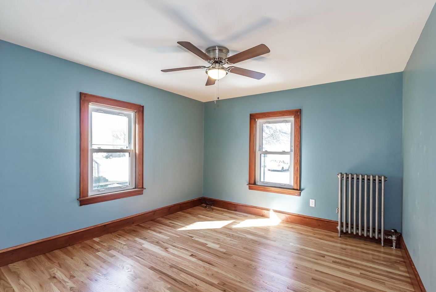 27 Pne St, Manchester NH 03103-5331 exterior