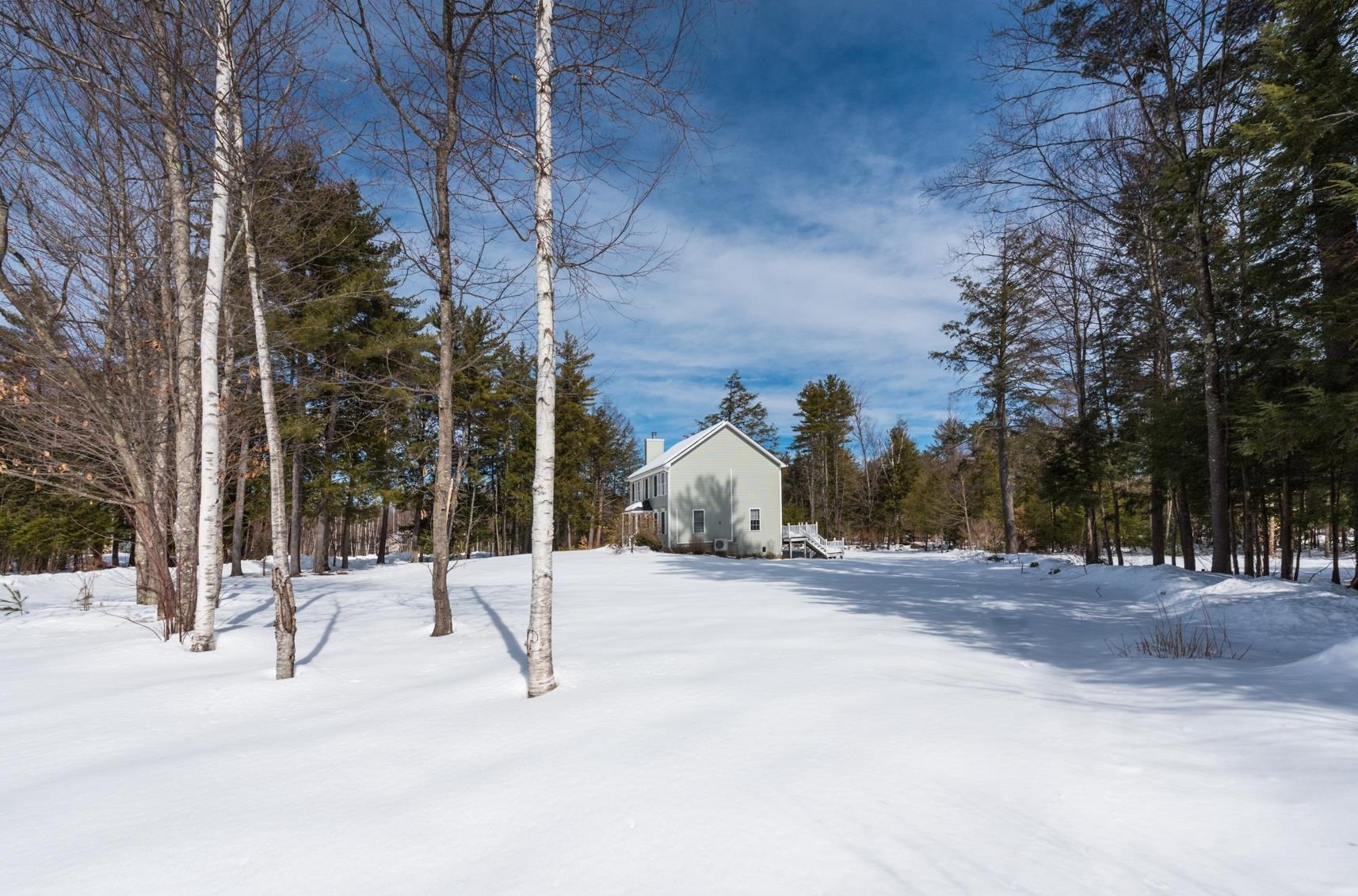 31 Maple View Dr, Bradford, NH 03221