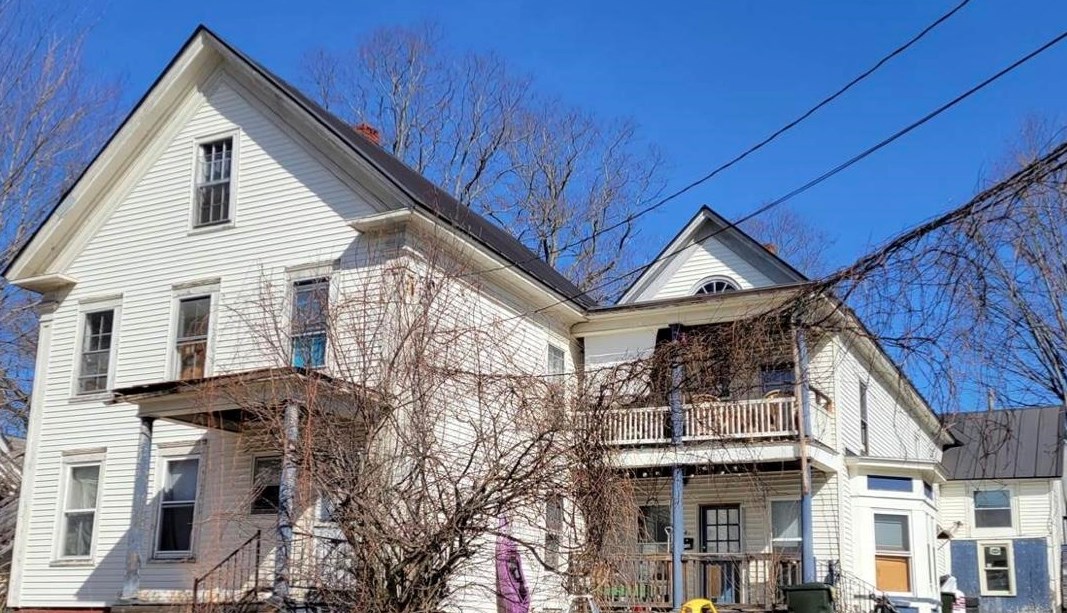 14 Spruce Ave, Unity, NH 03743