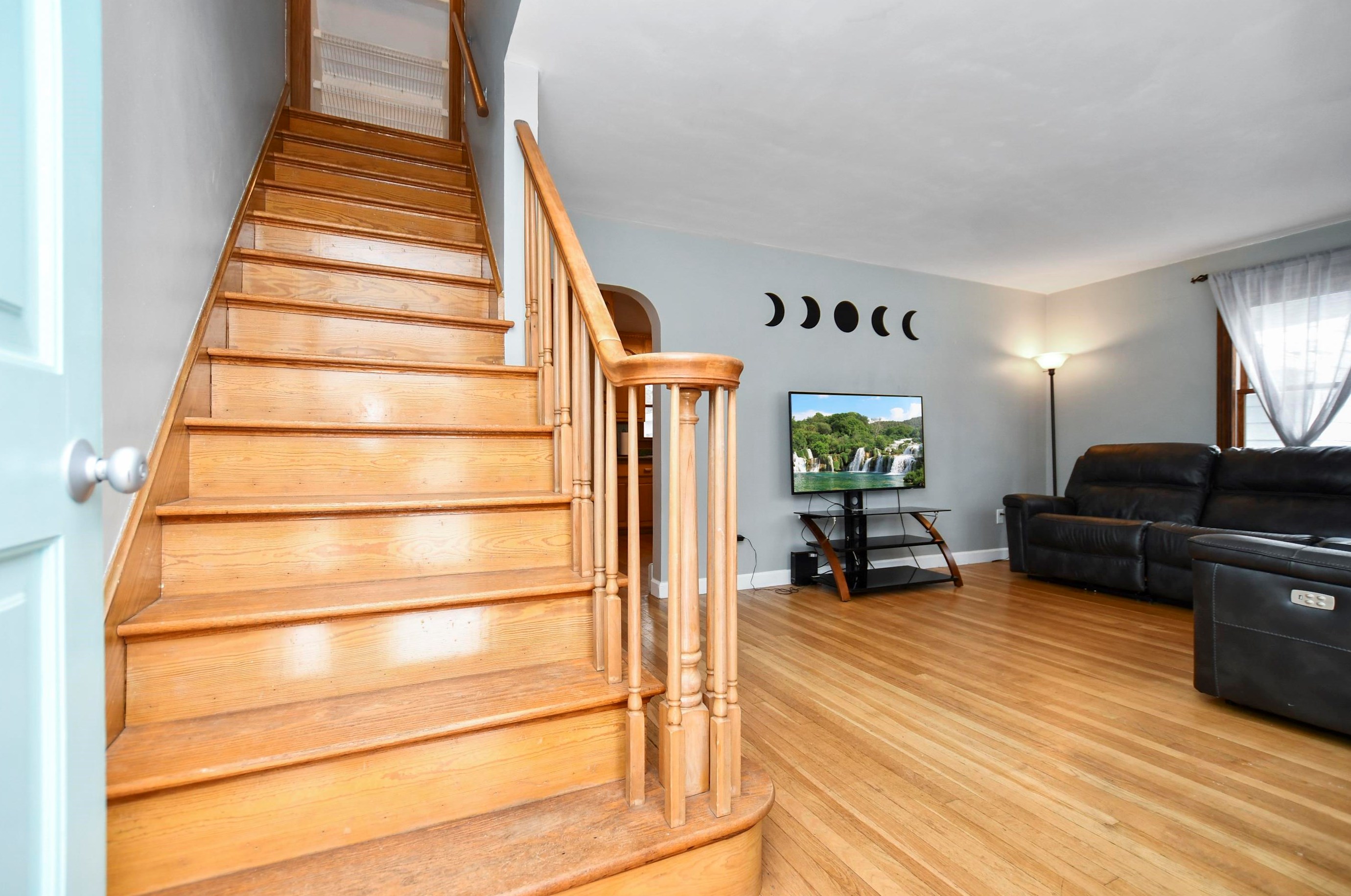 166 Exchange Ave, Manchester, NH 03104